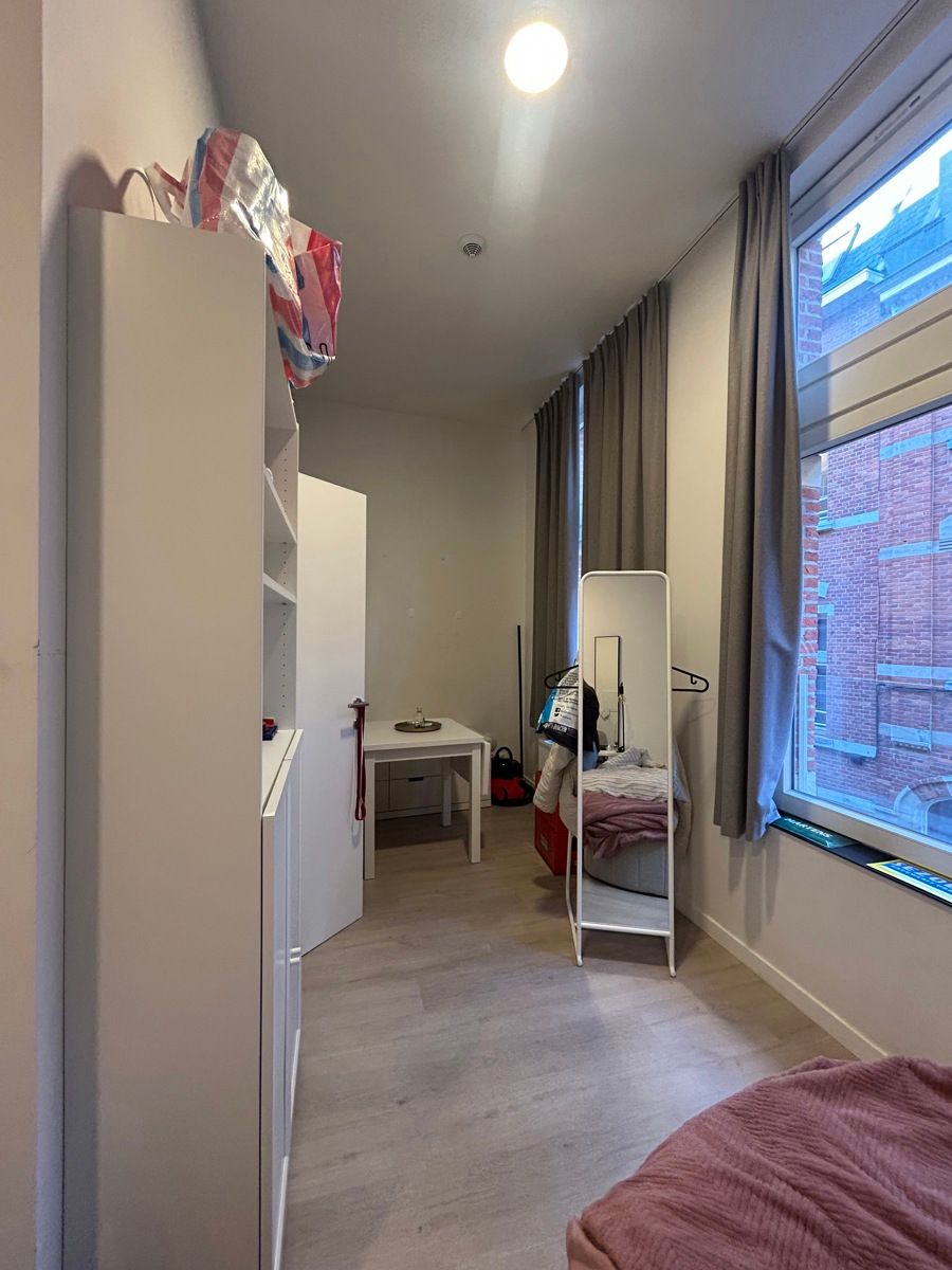 Ruime kamer privatief sanitair Leuven foto 5