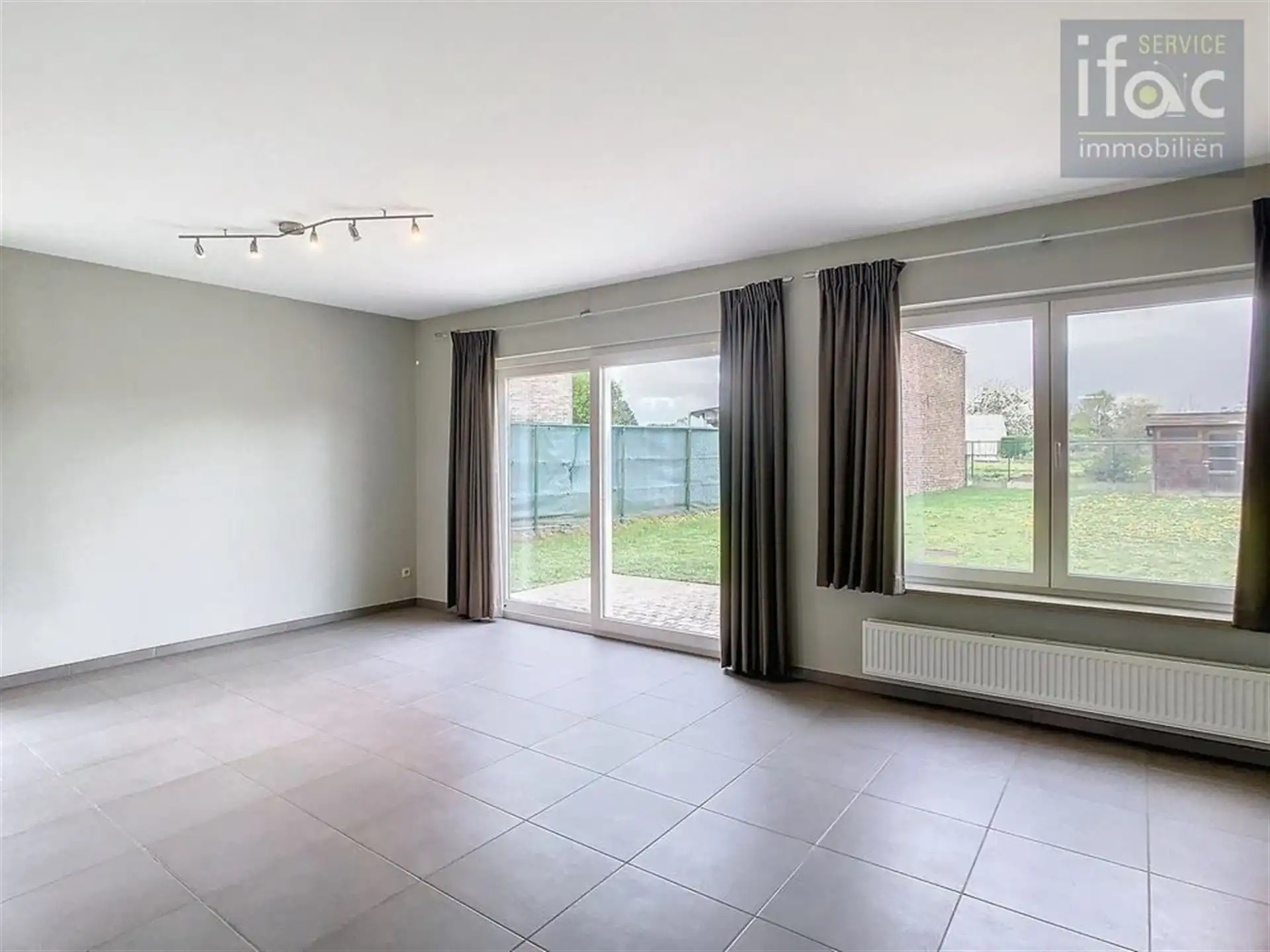 Rustig gelegen villa in doodlopende straat in Duisburg foto 3