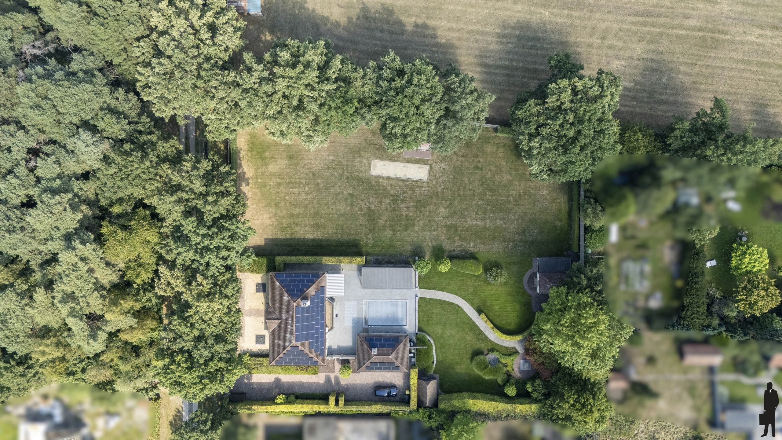 Uitzonderlijk eigendom op uniek groendomein van ca. 2ha  foto 2