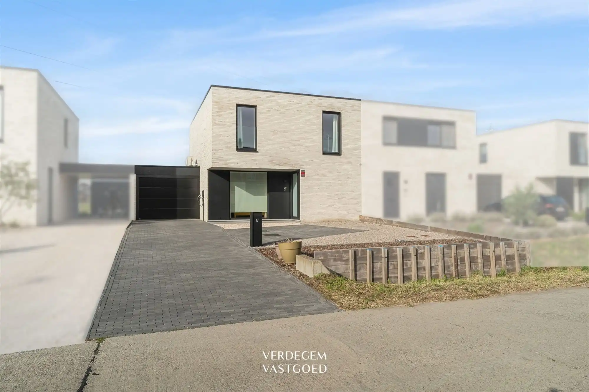 Instapklare nieuwbouwwoning met drie slaapkamers, EPC A+ en mooi tuinatelier foto {{pictureIndex}}