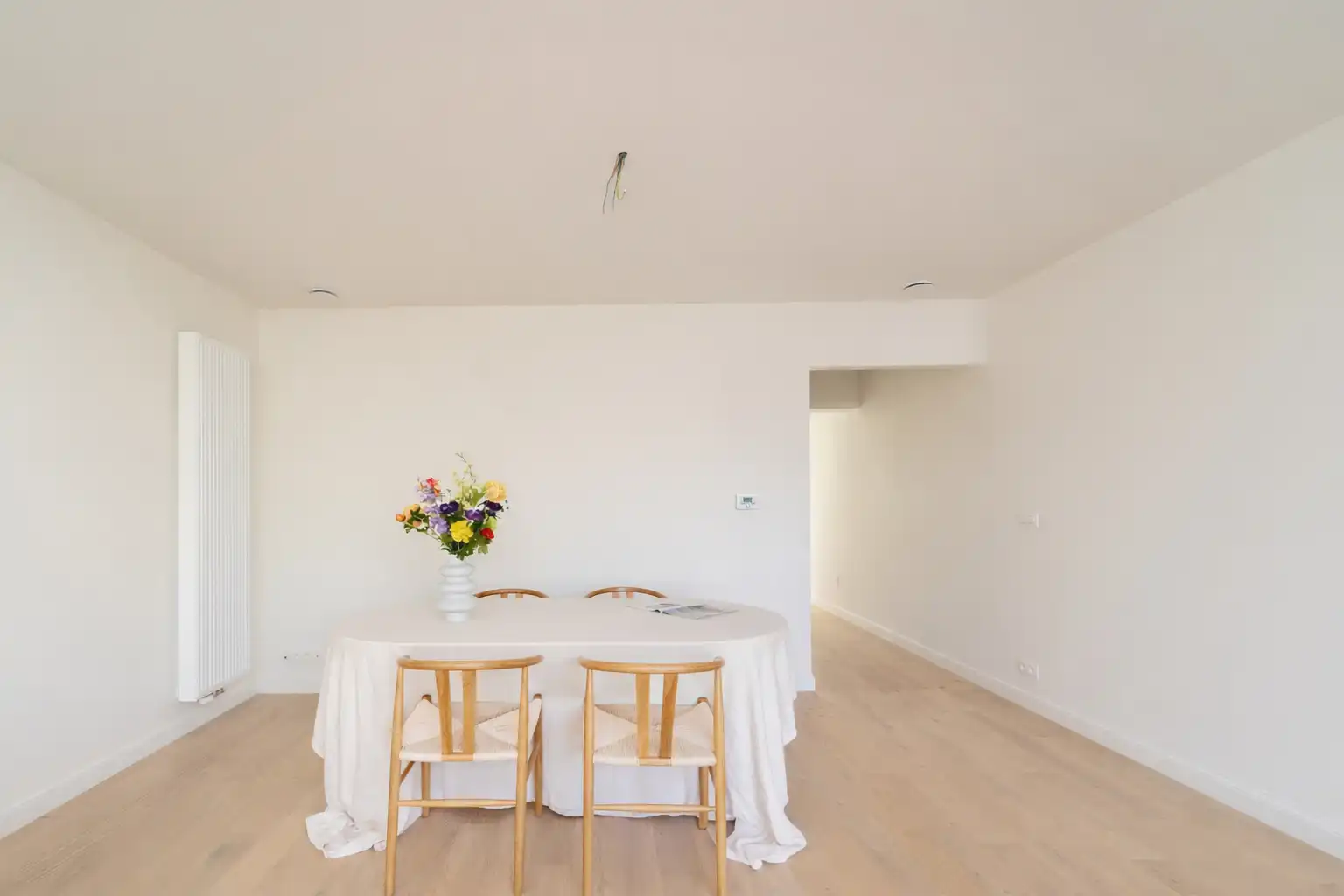 Ruime woning met 4 slpk's en tuin foto 12