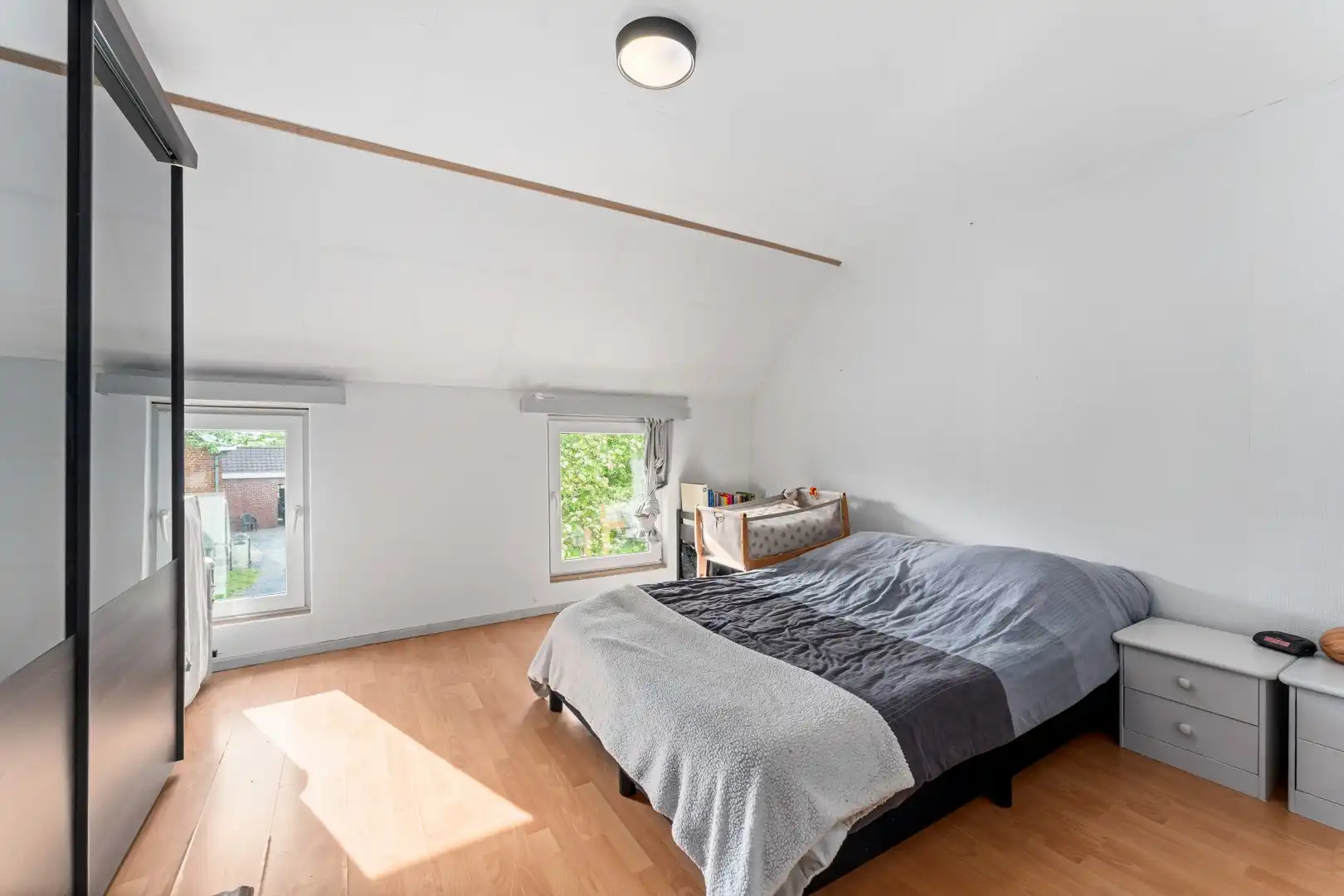 Charmante gerenoveerde woning met tuin, zonder renovatieverplichting en asbestveilig! foto 12