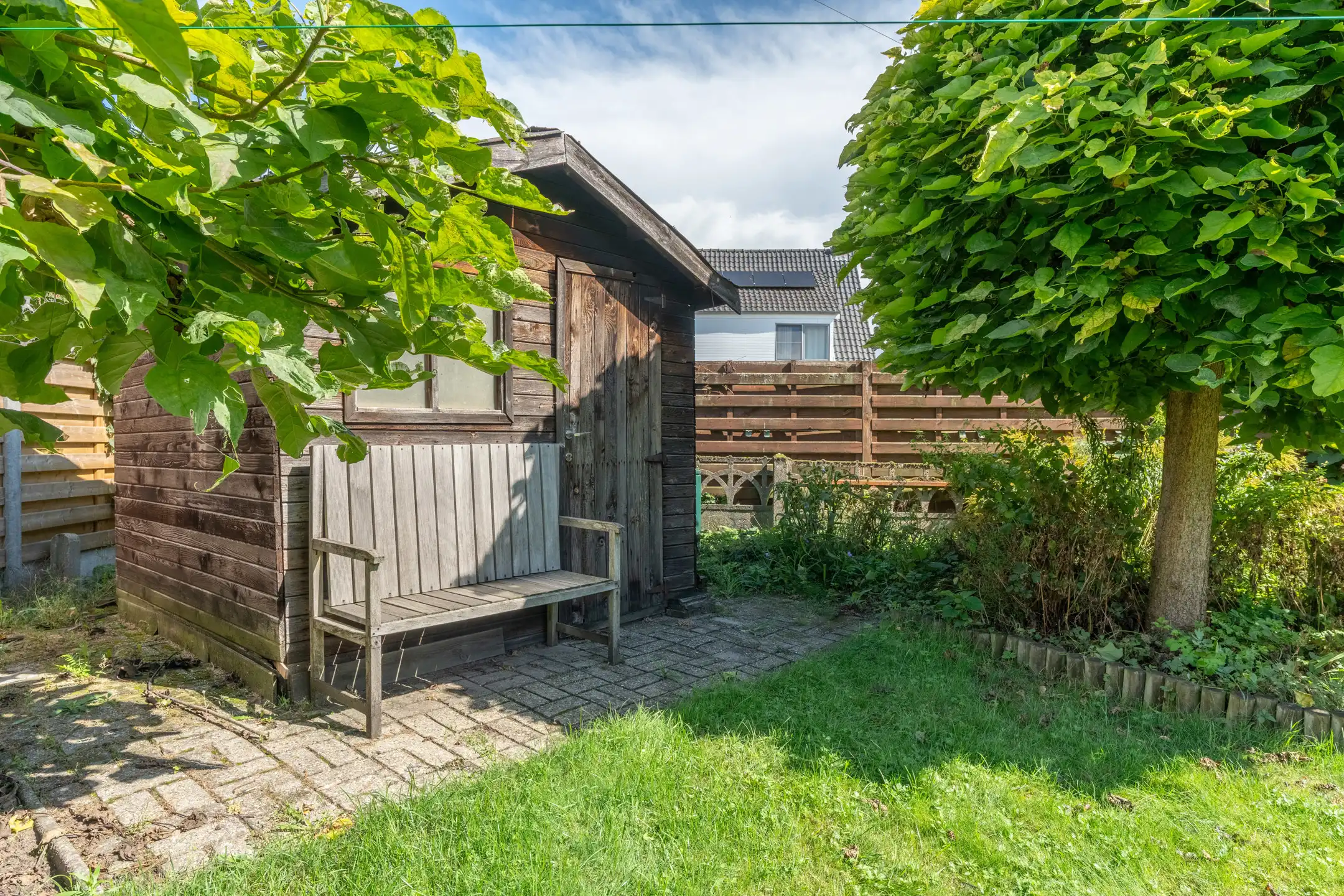 Zeer gunstig gelegen woning met 3 slpks op 647 m² foto 33