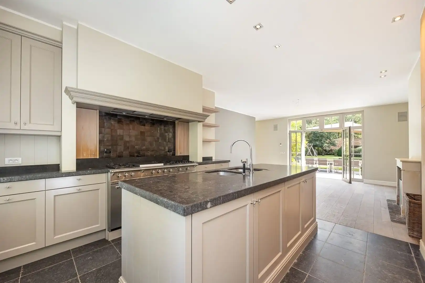 Villa-leven op z'n mooist – Domus Aurea meesterwerk in hartje Brasschaat foto 15