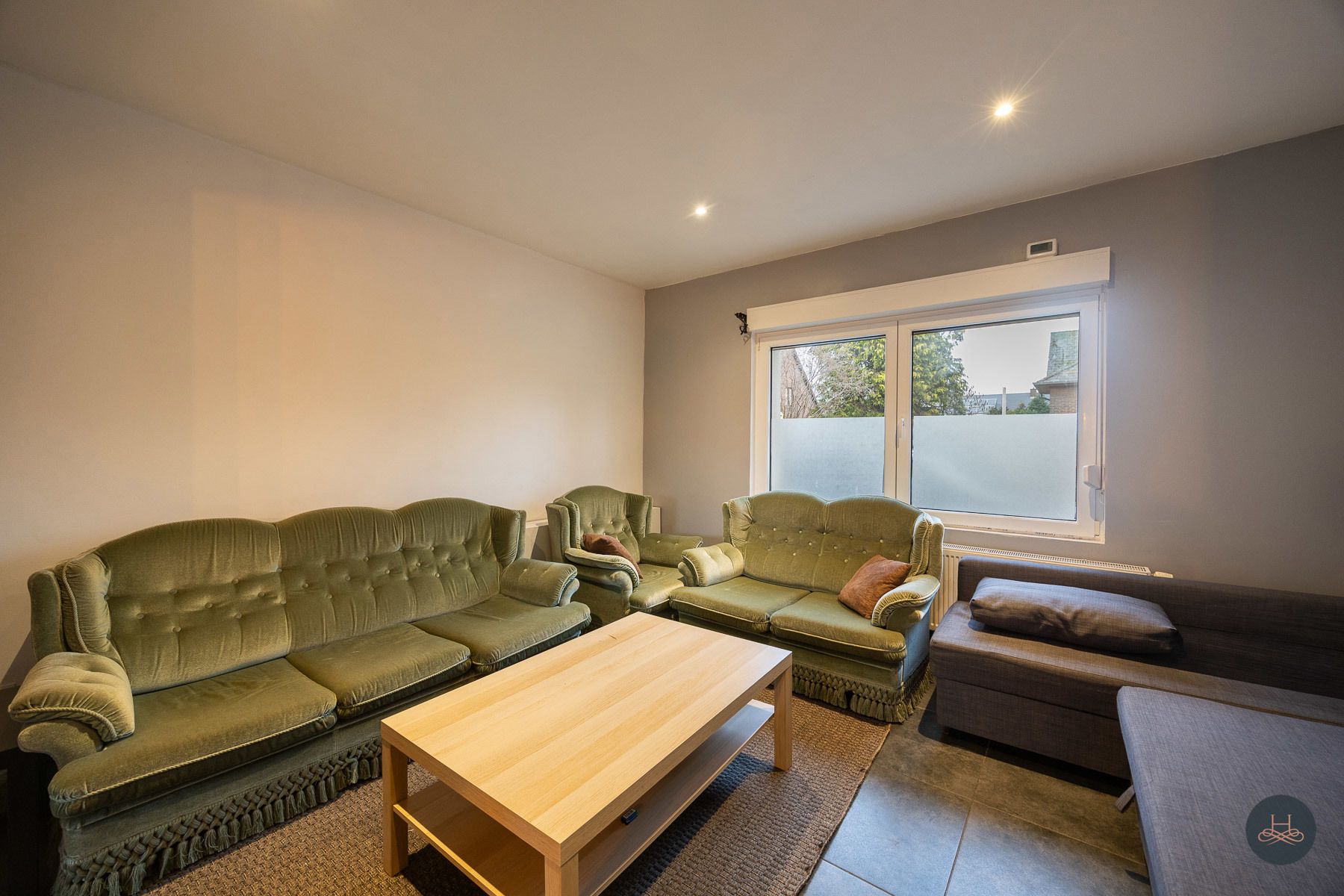 Ruime moderne woning met 4 slaapkamers foto 3