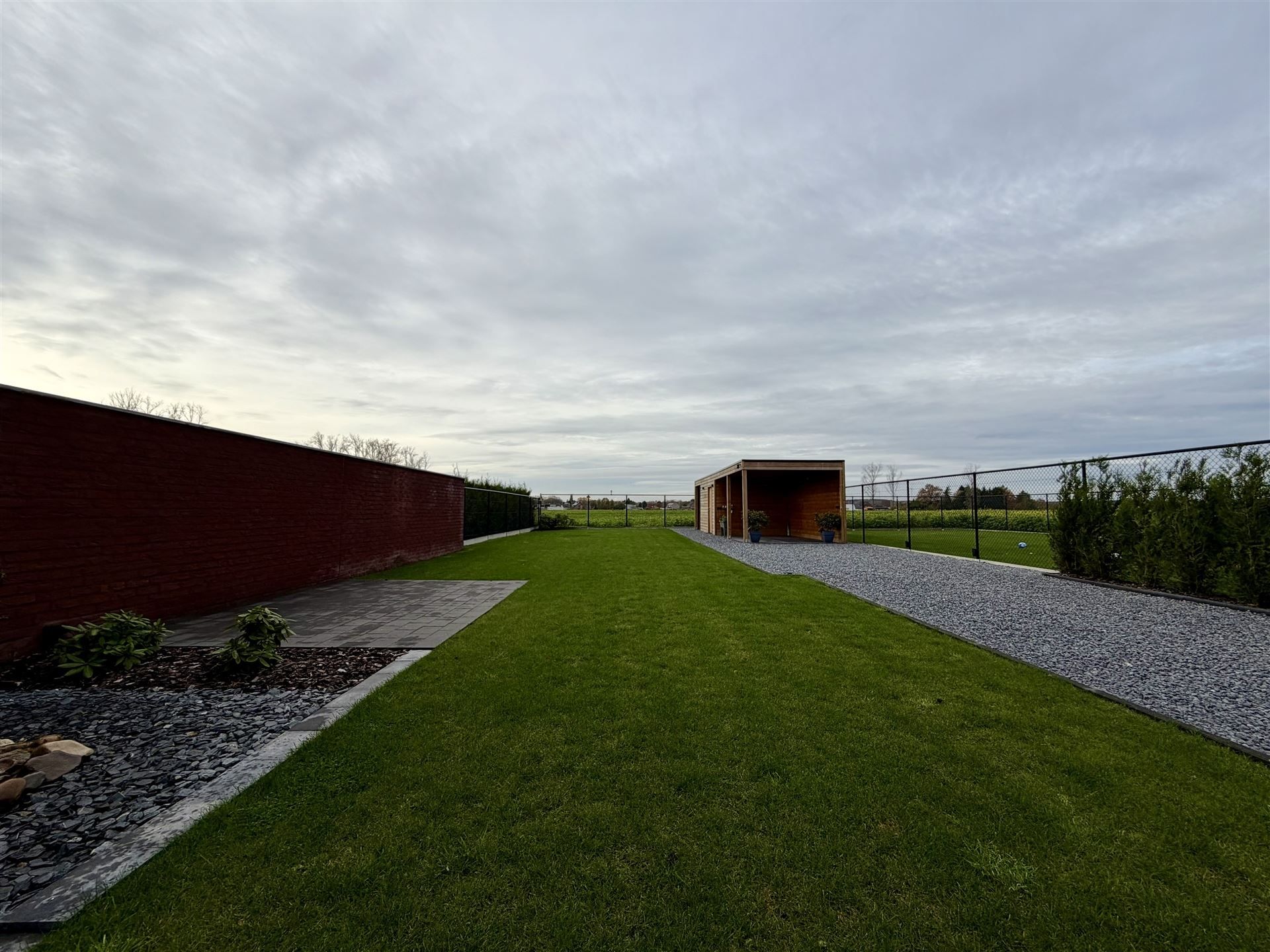 Hoogwaardig afgewerkte nieuwbouwwoning! foto 29