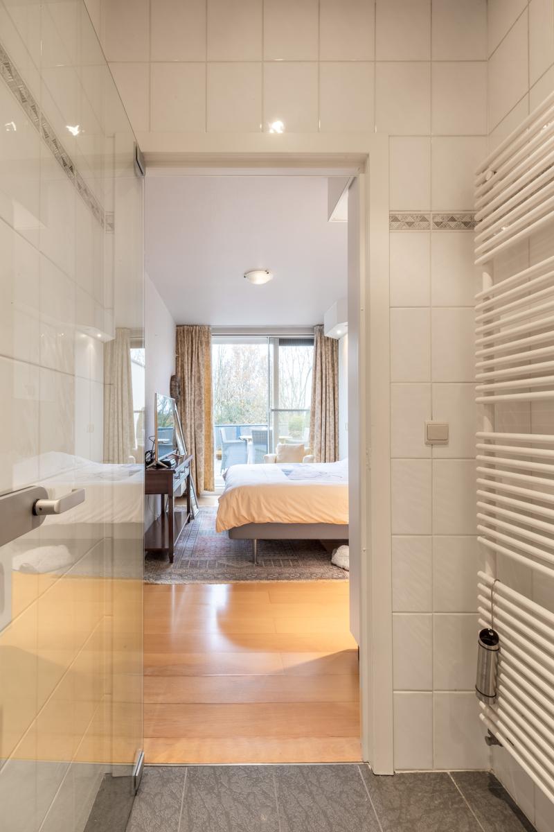 Riante penthouse met o.a. 3 slpks, 2 badks en ruime terrassen foto 12