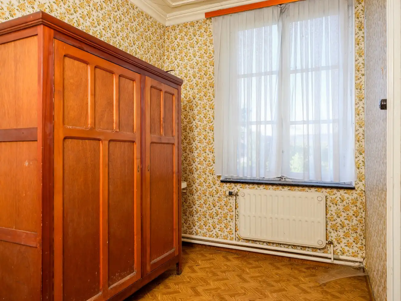 Voor liefhebbers van karaktervolle panden: unieke pastorie in dorpscentrum foto 26