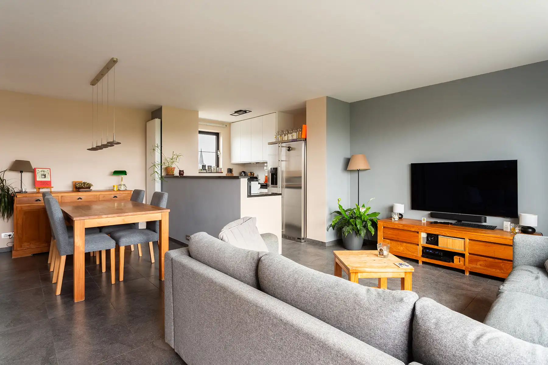 Ekeren - 1 slpk penthouse met riant terras. Sales - Rentback foto 3