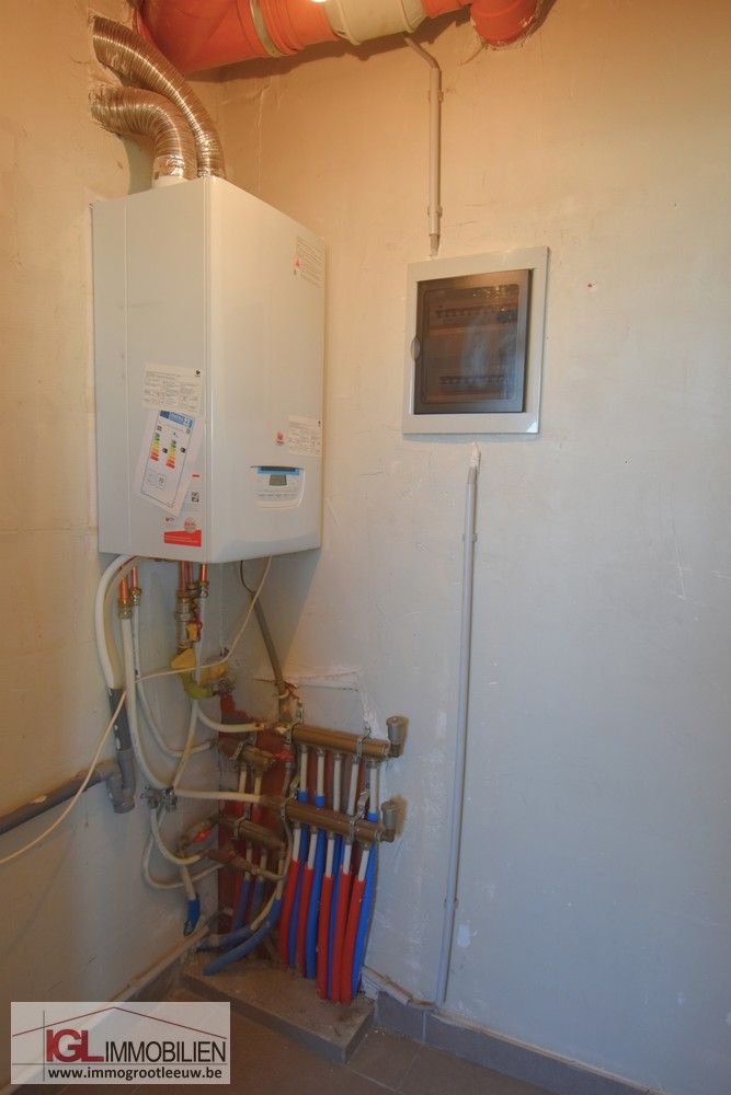 2-kamer appartement te Sint-Pieters-Leeuw met gunstige EPC! foto 8
