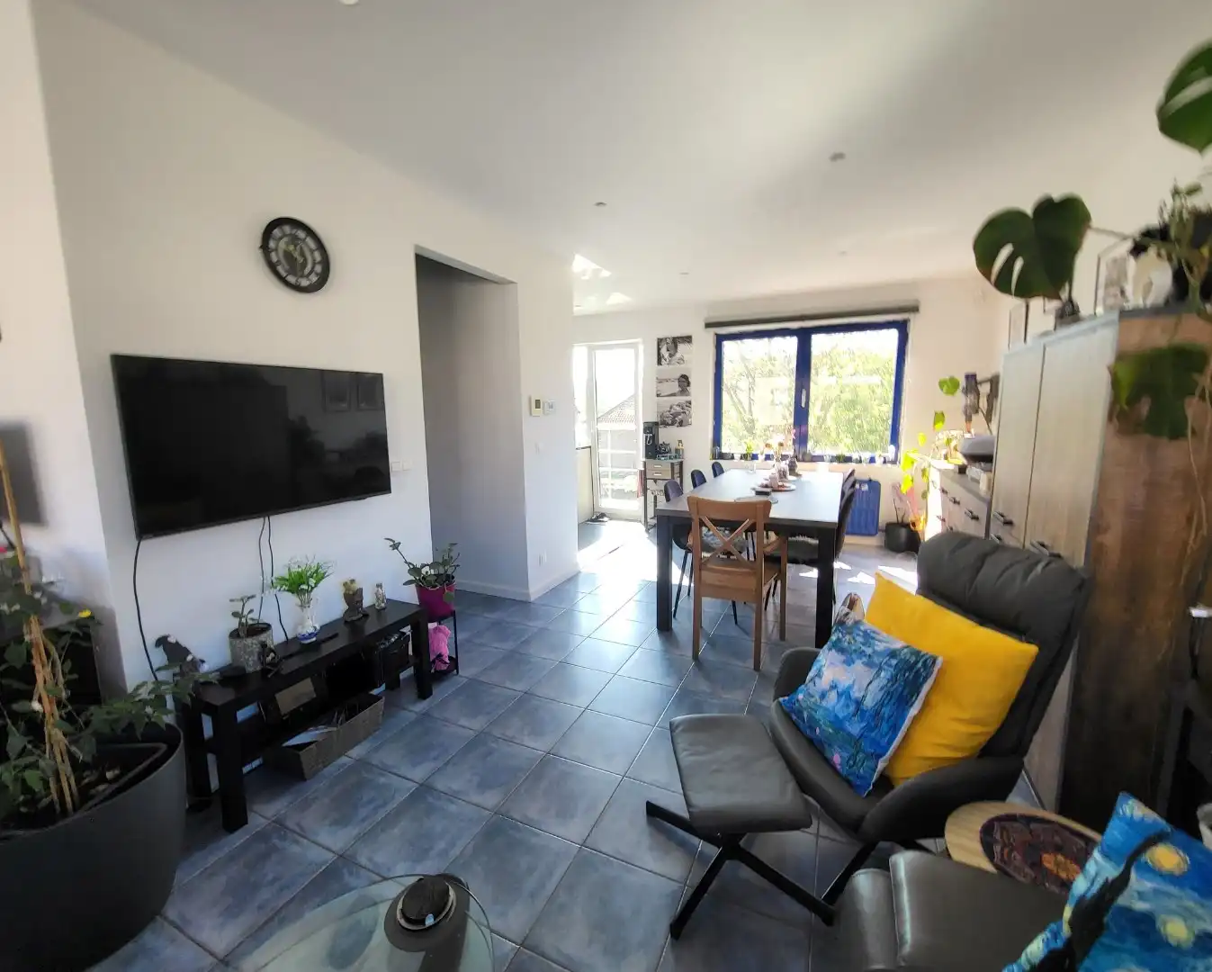 Ruime halfopen bel-etage woning met 4 slaapkamers en garage foto 9