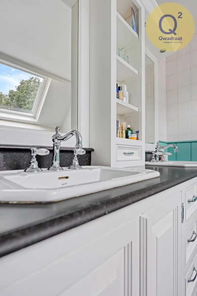 Rustig gelegen villa van met zwembad en poolhouse  foto 63