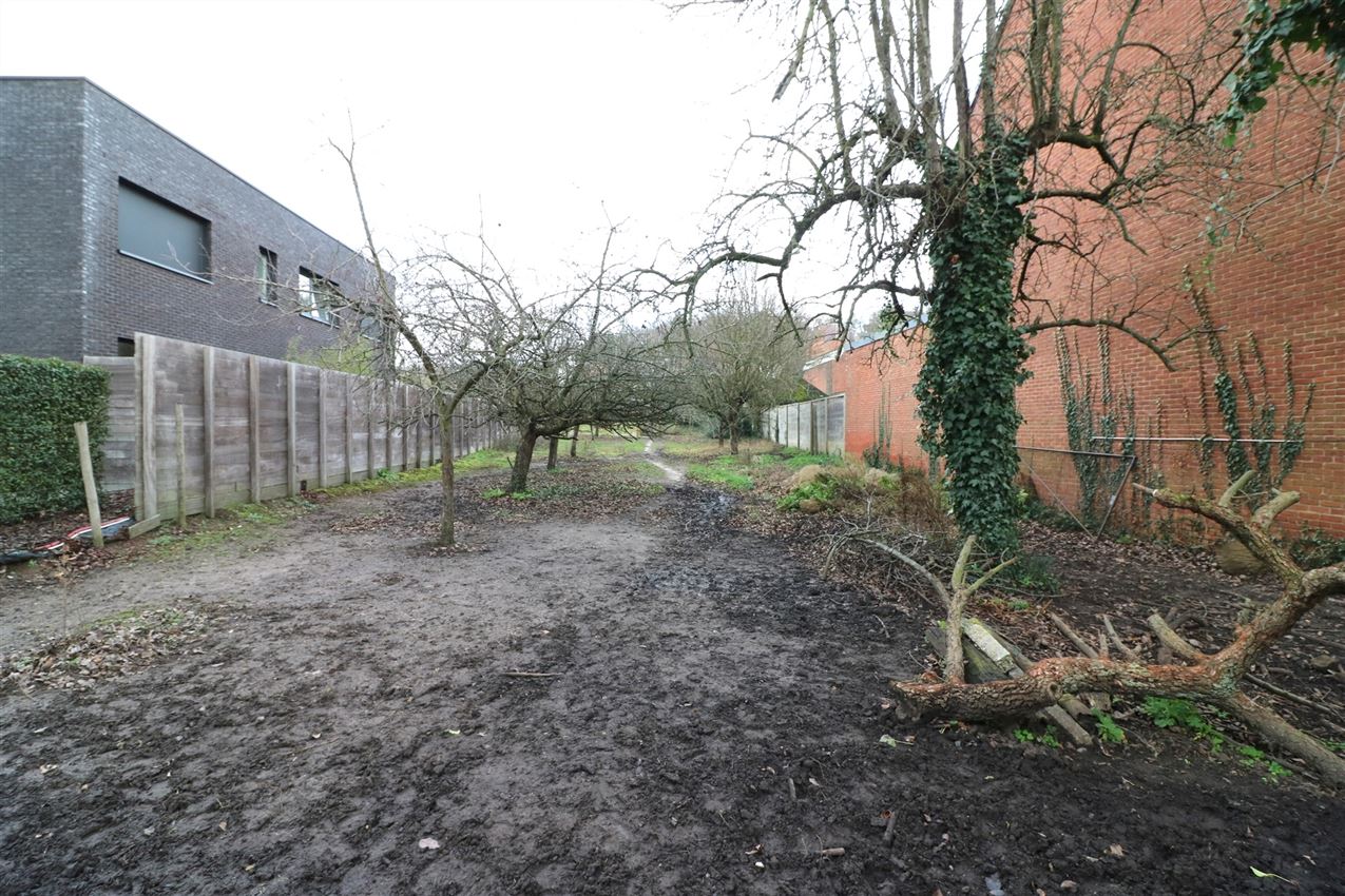 Rustig gelegen bouwgrond 955 m² voor driegevelwoning foto 7