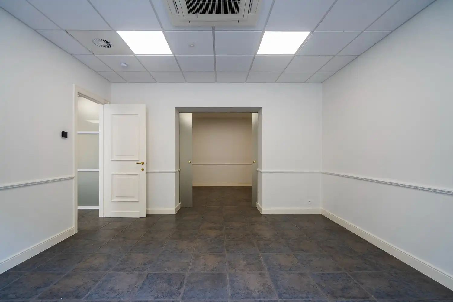 KANTOOR NABIJ GROTE MARKT foto 8