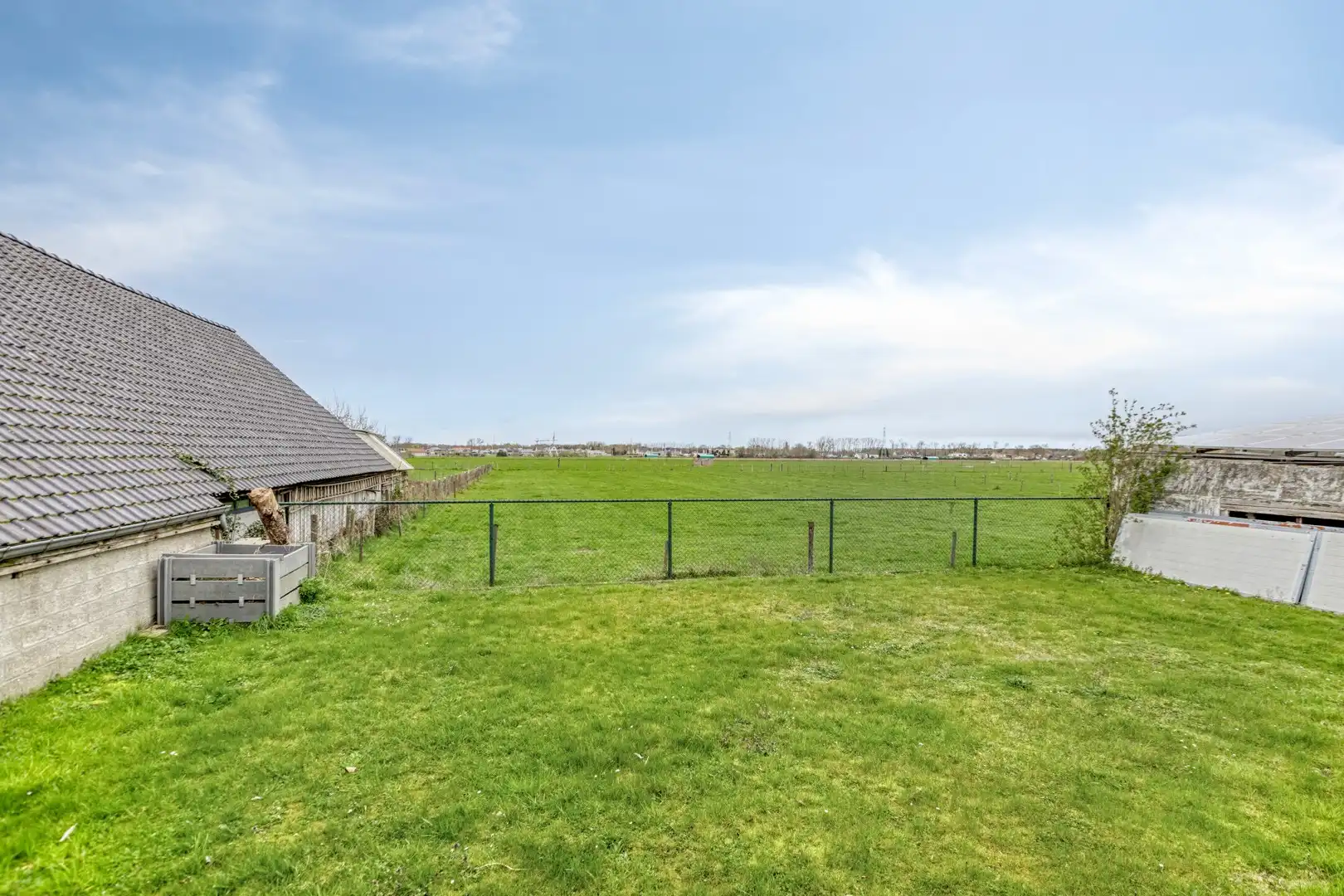 Charmante gezinswoning op ruim perceel foto 46