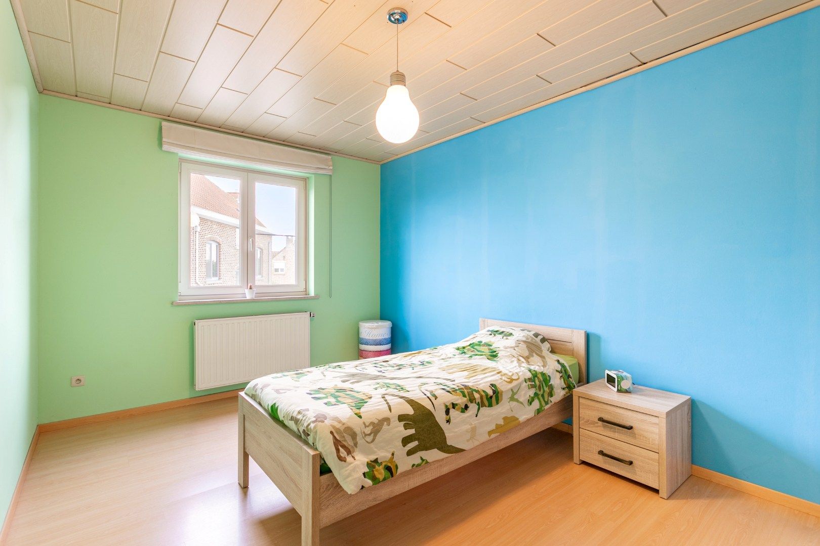 Instapklare woning met 3 slpk, garage en tuin te Pajottegem foto 14