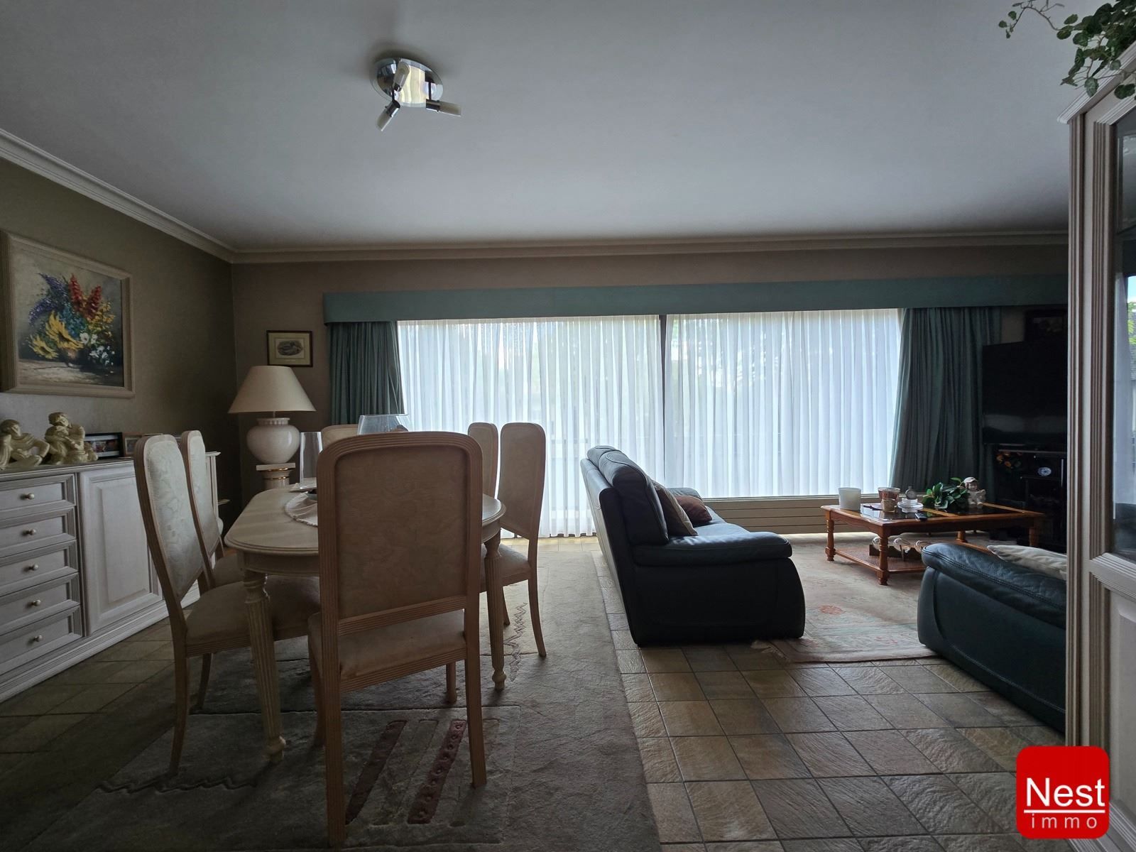 Drie opbrensgtgebouwen foto 6