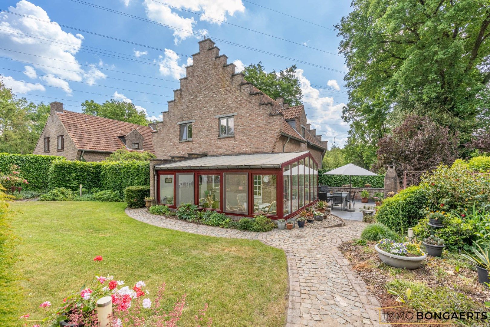 Zeer ruime woning op een leuke locatie te Bret-Gelieren. foto 6