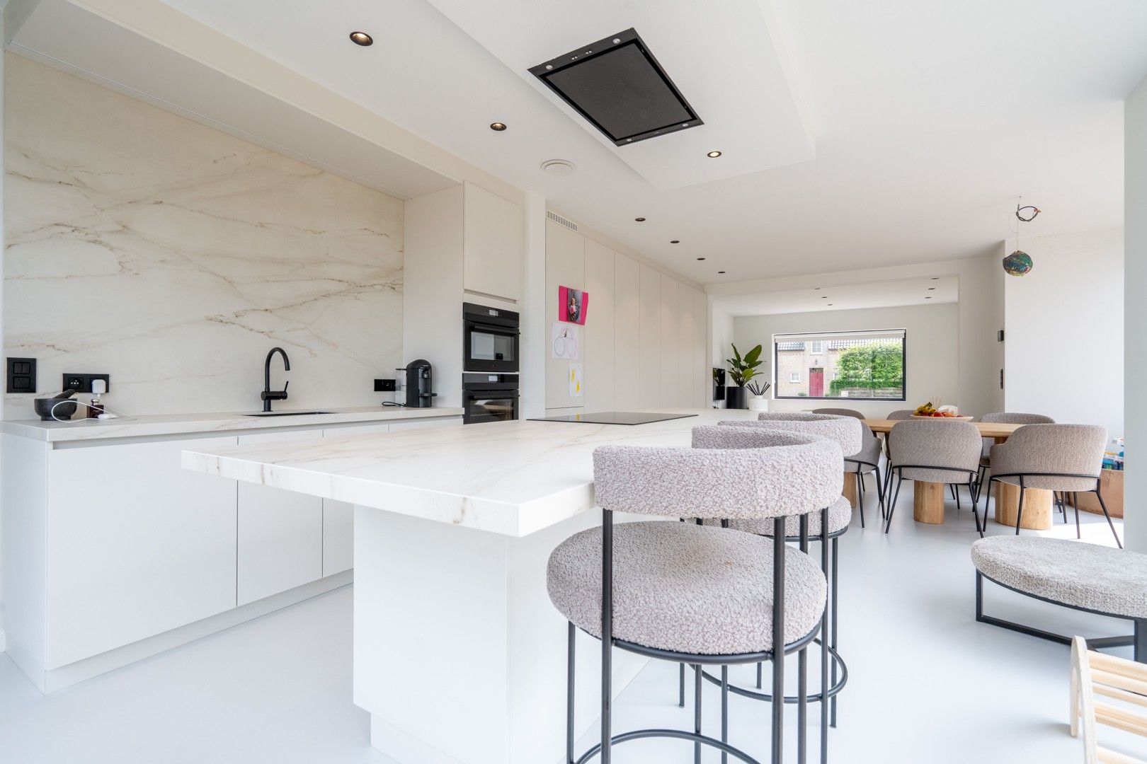 Instapklare woning met 3 slpkmrs op een perceel van 890m²! foto 13