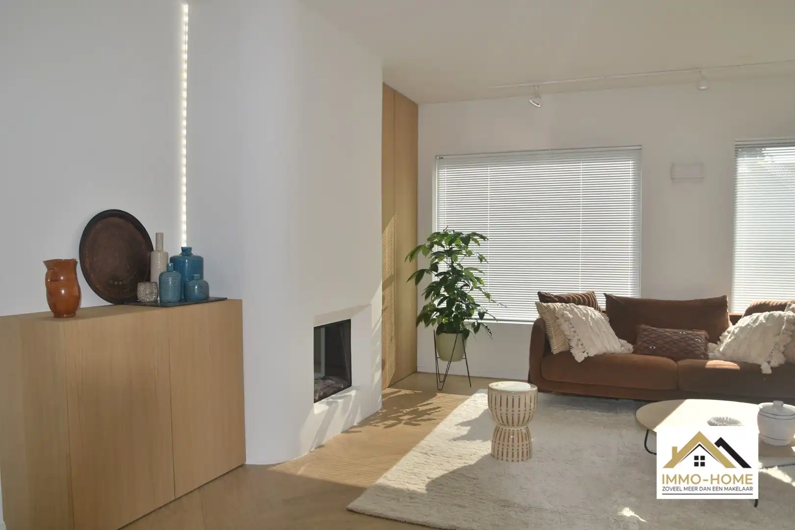 Stijlvolle moderne woning met smart home in Zwijnaarde foto {{pictureIndex}}