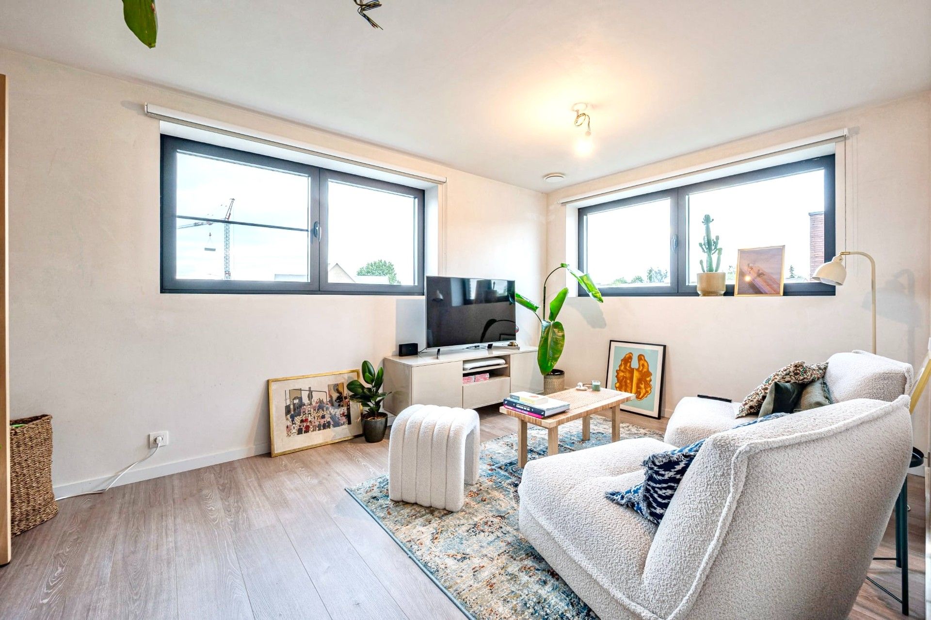 HALFOPEN BEN-WONING OP 323 M² foto 12