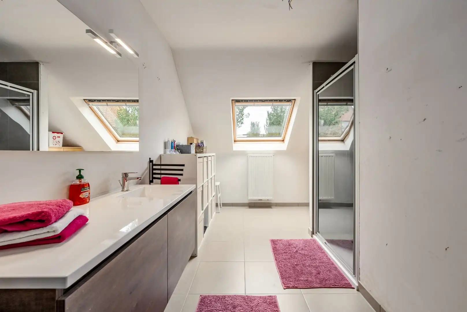 Instapklare recente woning in een doodlopende straat met EPC-label A foto 16