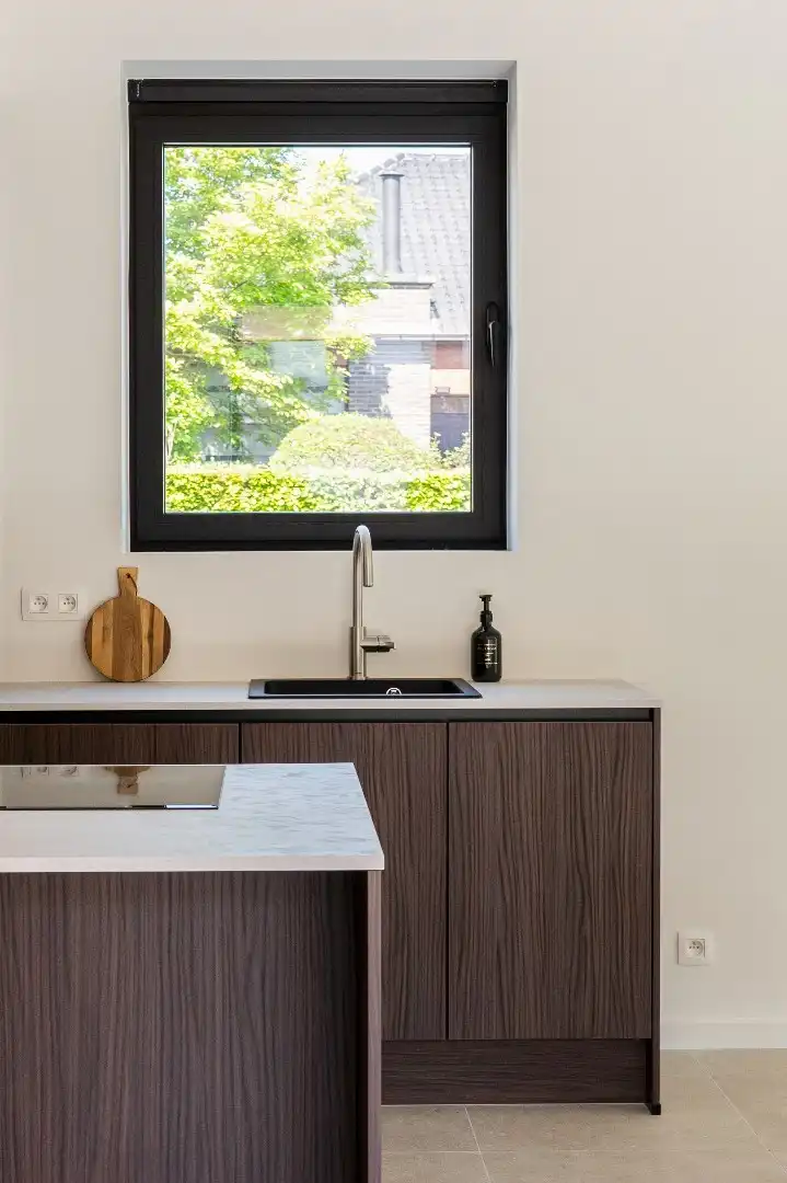 Gelijkvloers/hoek appartement TE KOOP  in 'residentie Daniël & Zozima'. foto 10