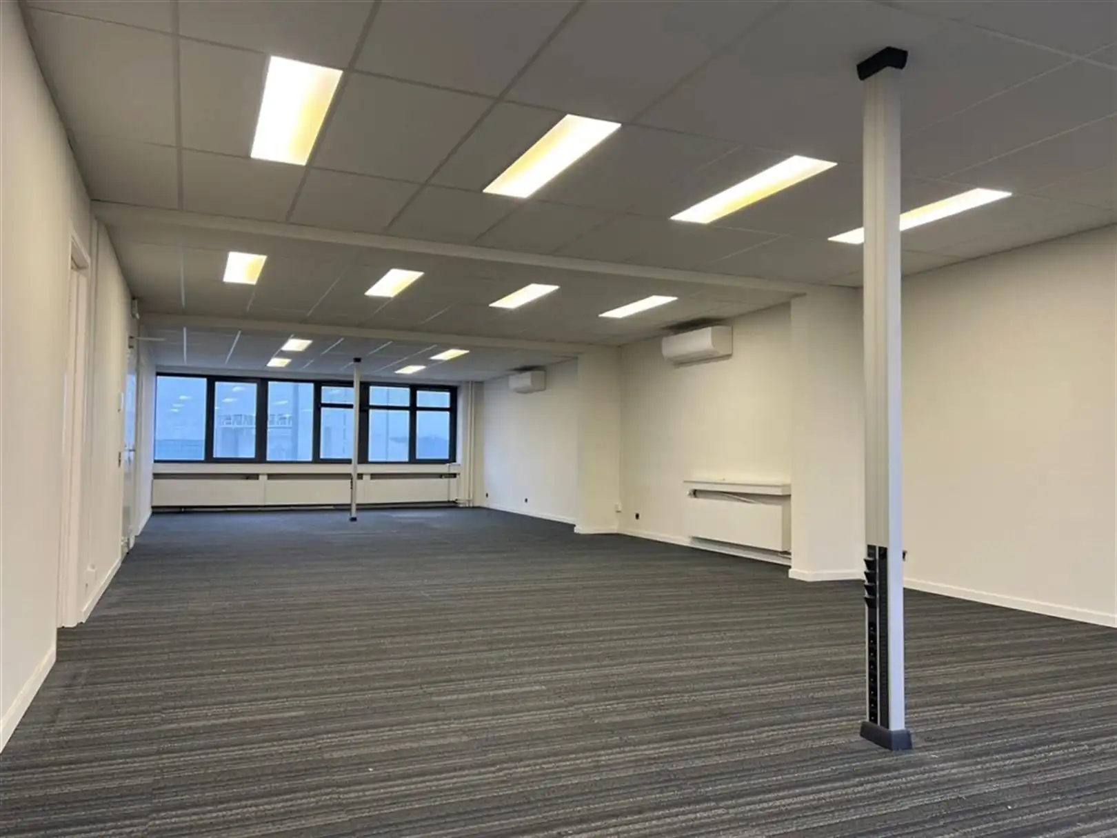 Instapklare kantoorruimtes te huur op uitstekende locatie aan de Singel foto 3