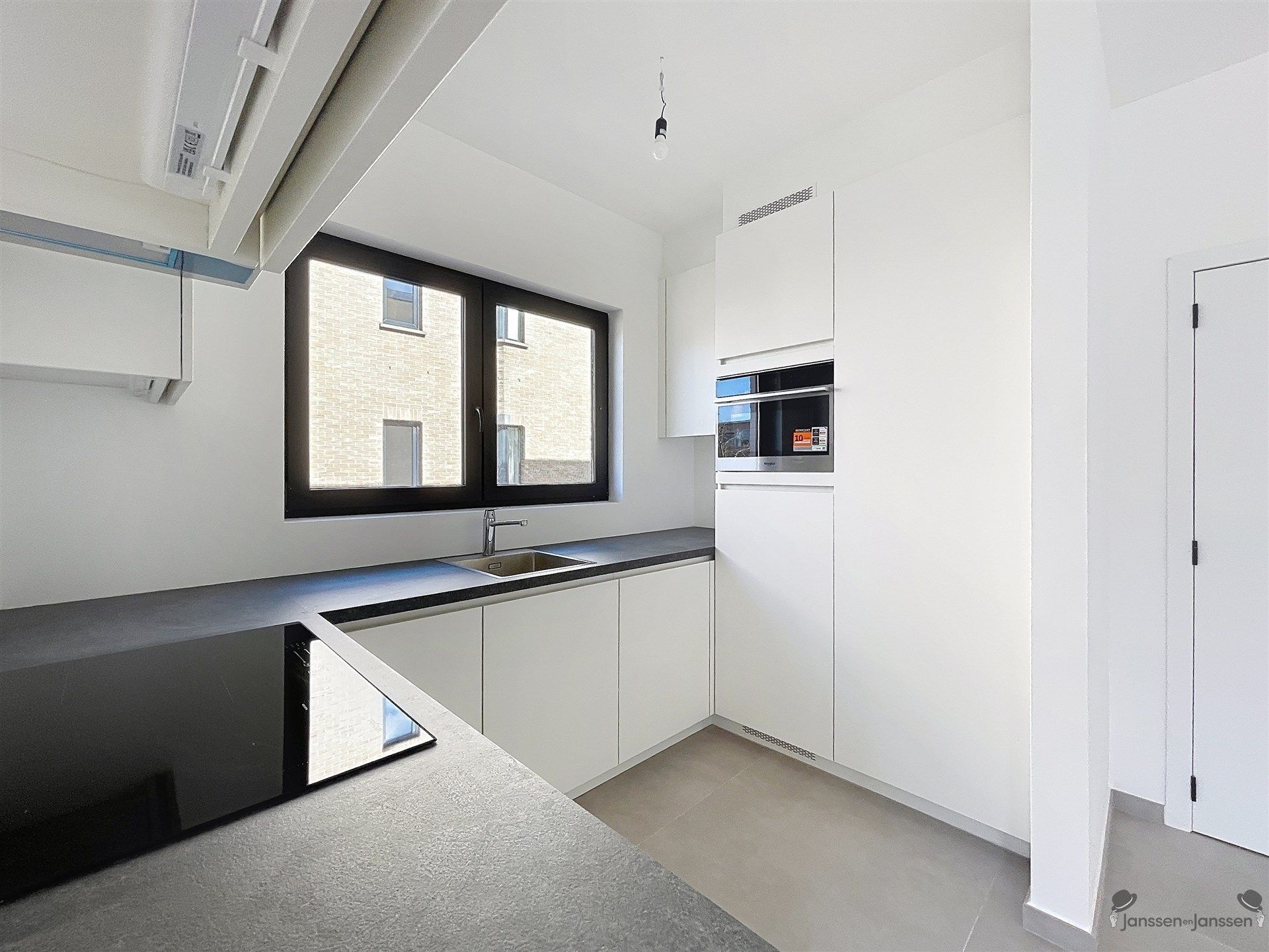 Appartement met 2 slaapkamers in Brasschaat foto 4