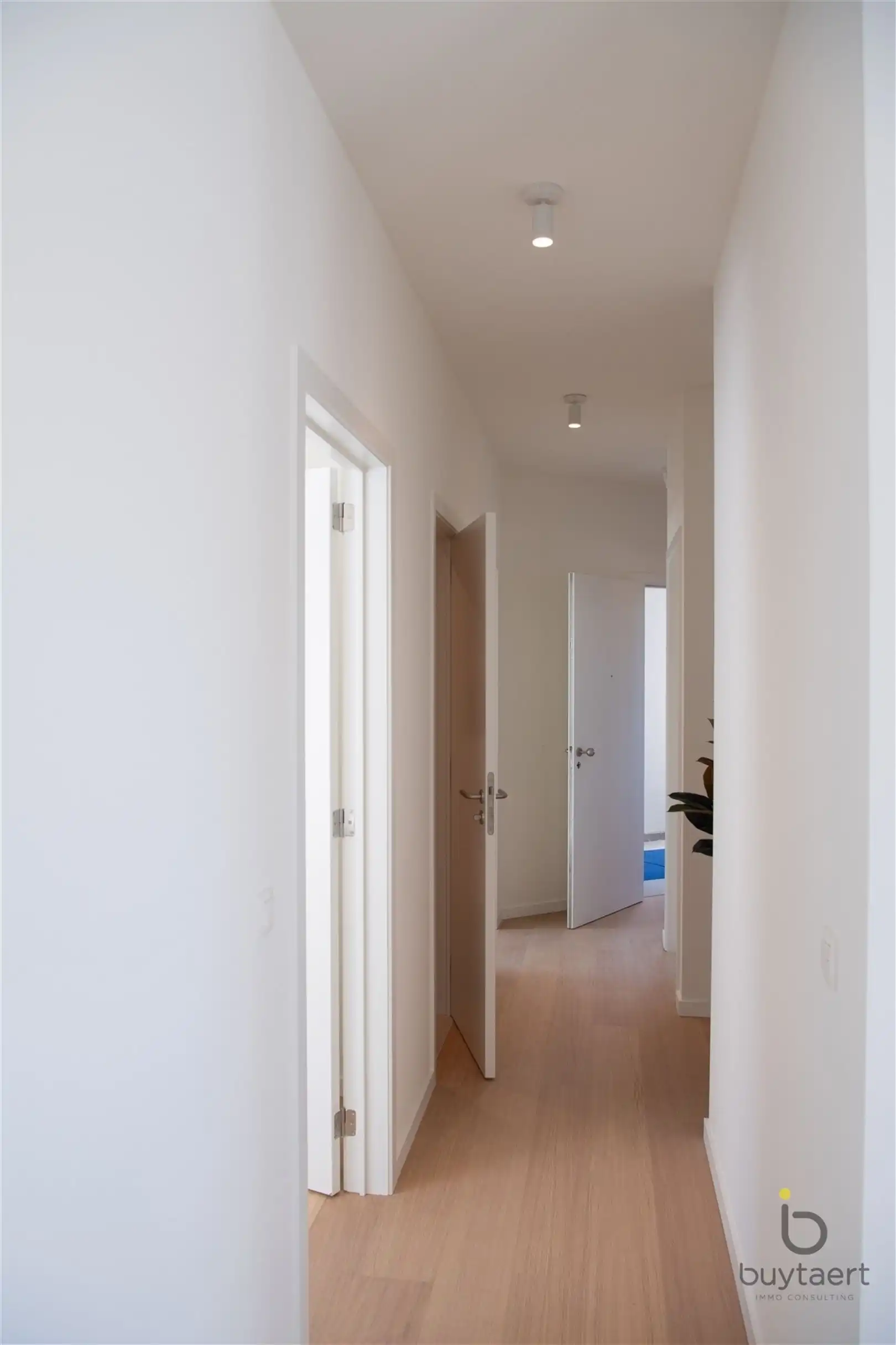 Beleef luxe, comfort en energiezuinigheid in een karaktervolle architectuur. foto 20