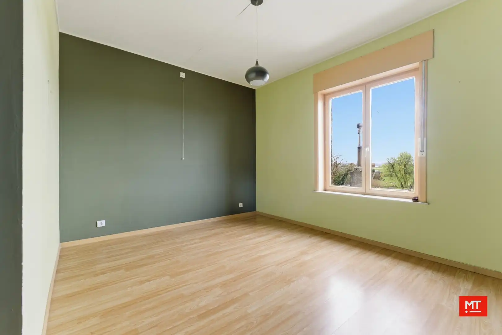 Te renoveren woning met 3 slaapkamers (5 mogelijk) en stadstuin in Bikschote foto 11