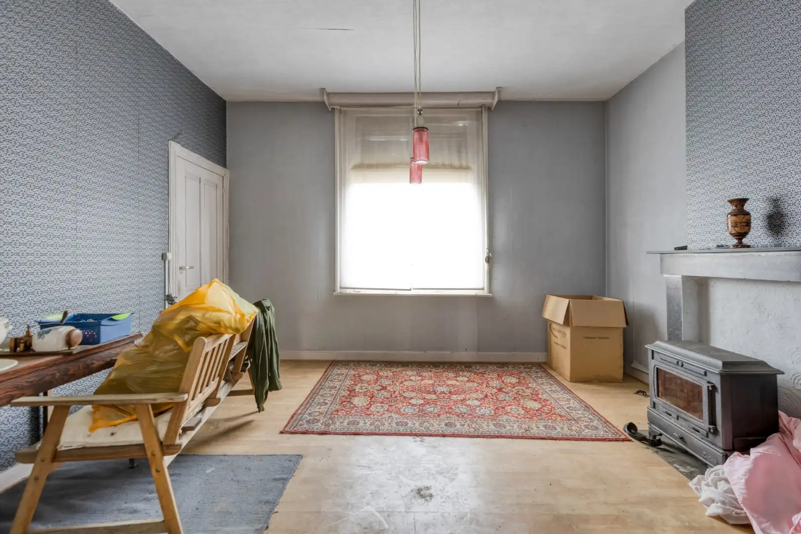Volledig te renoveren / te herbouwen woning op 674 m² in een doodlopende straat te Ginderbuiten ! foto 9