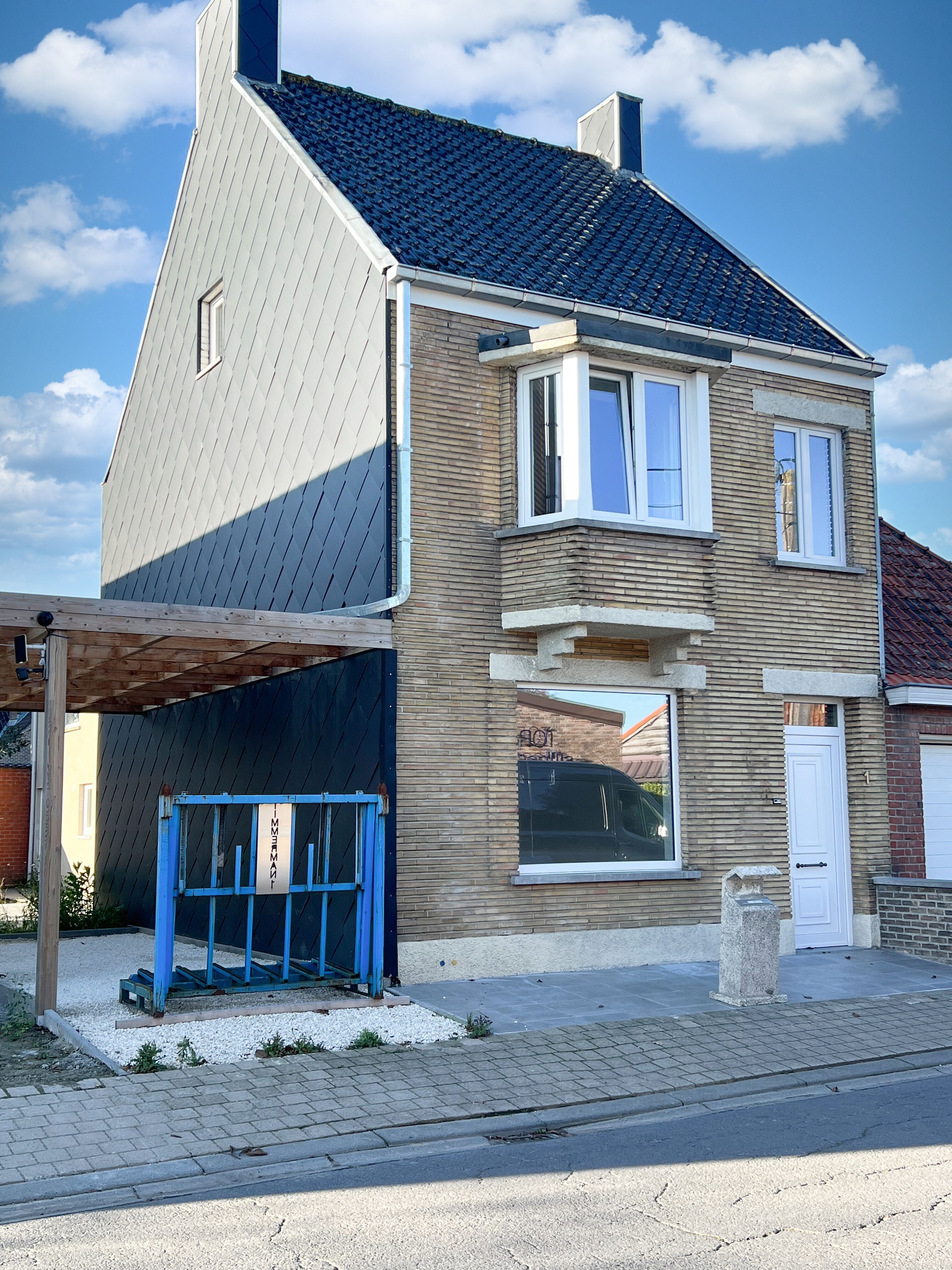 Ruime, volledig vernieuwde gezinswoning met 4 slpks  foto 14