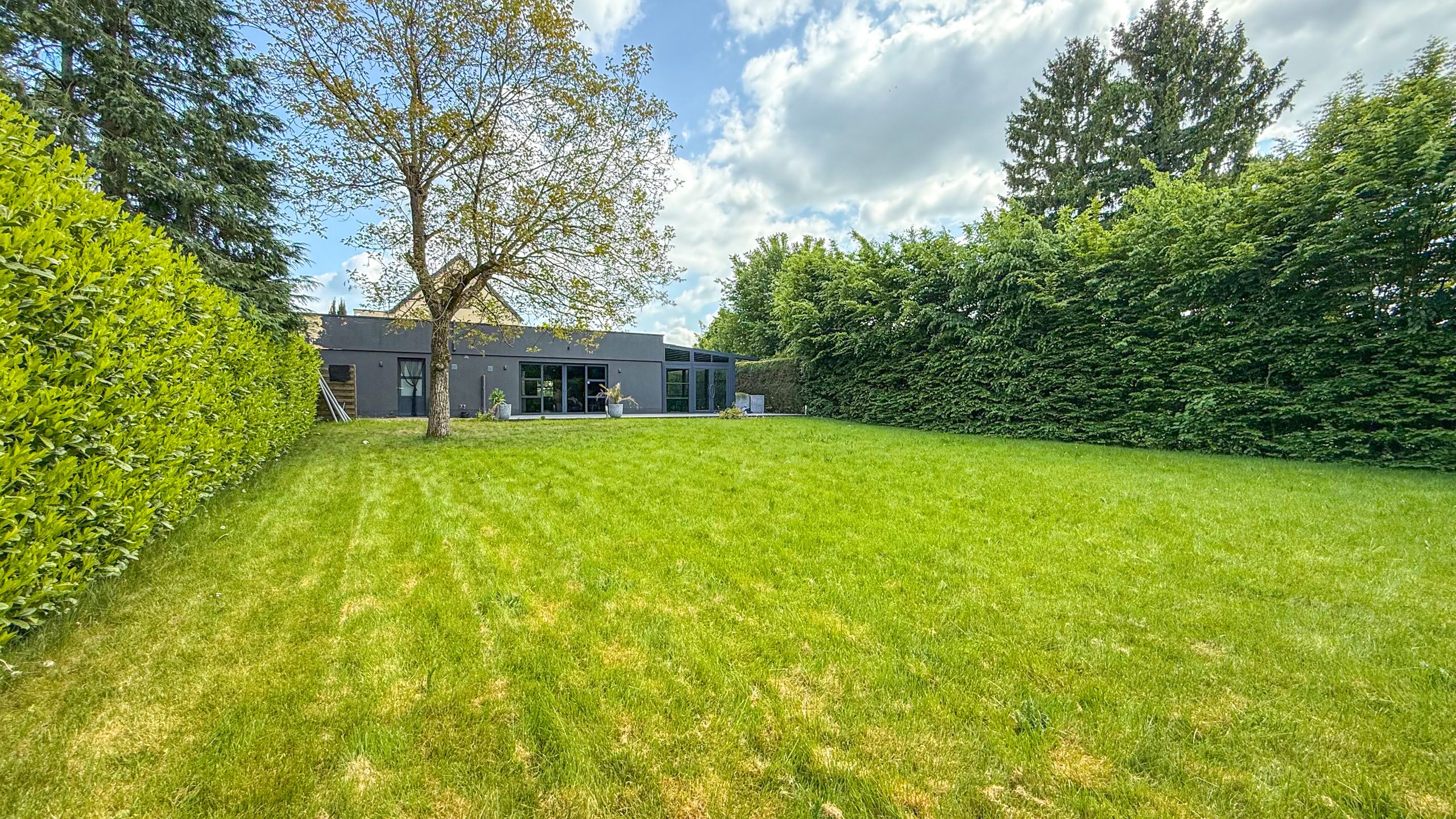 Prachtig handelspand met woonst op toplocatie (40are grond)! foto 32