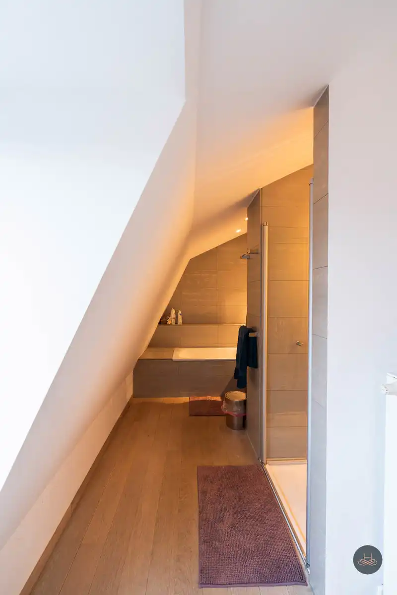 Zeer ruim duplex appartement in centrum Bonheiden foto 14