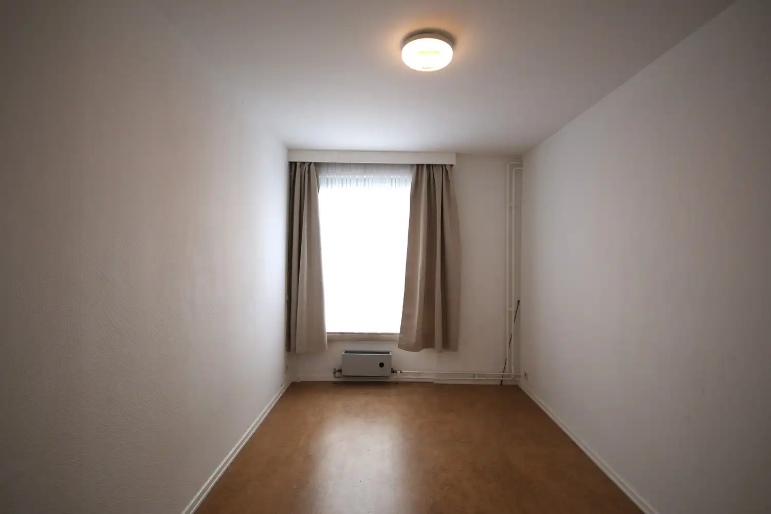 Rustig appartement dichtbij het centrum met 2 slaapkamers foto 10