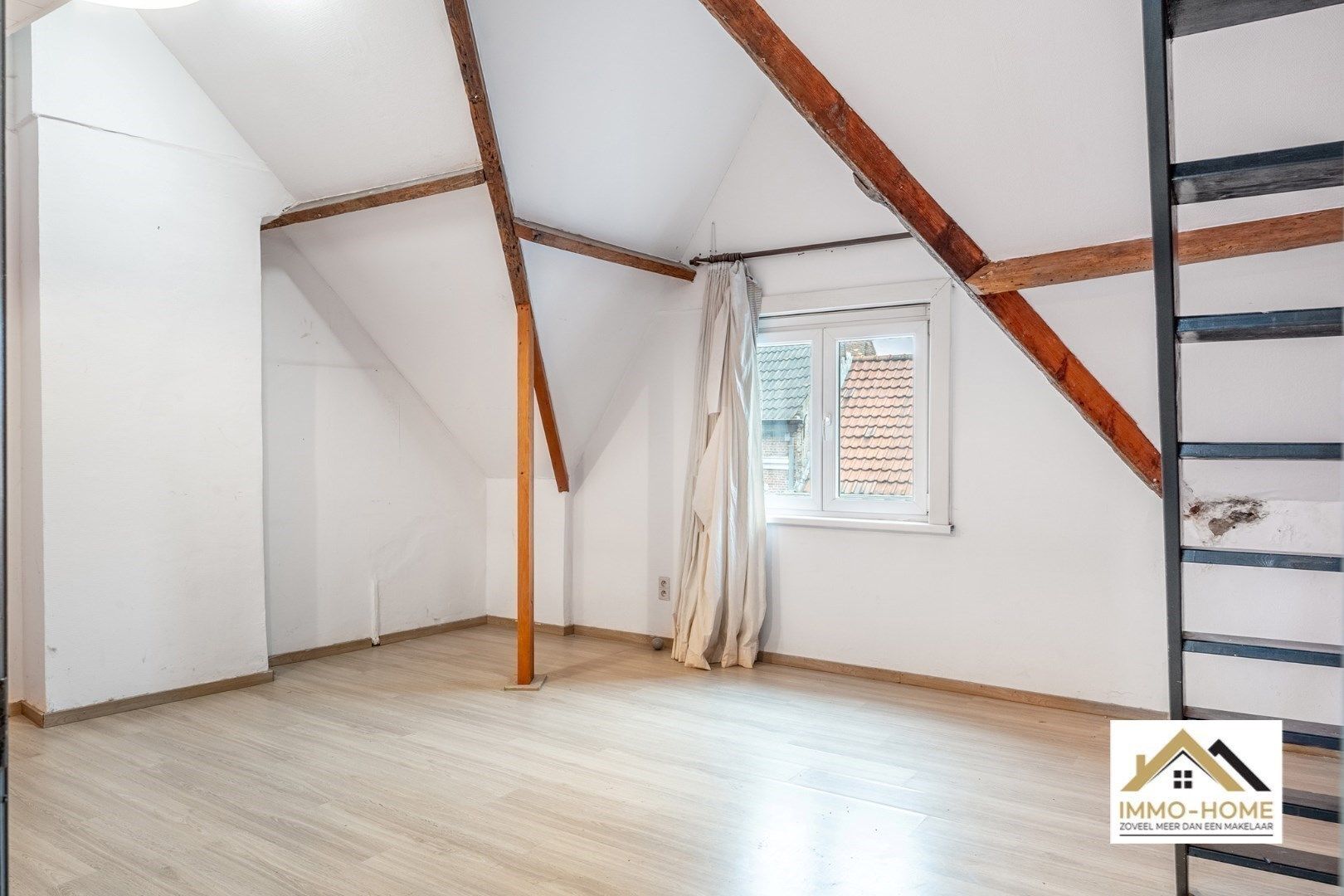 Handelspand + privé woonst op topligging te Lokeren foto 16