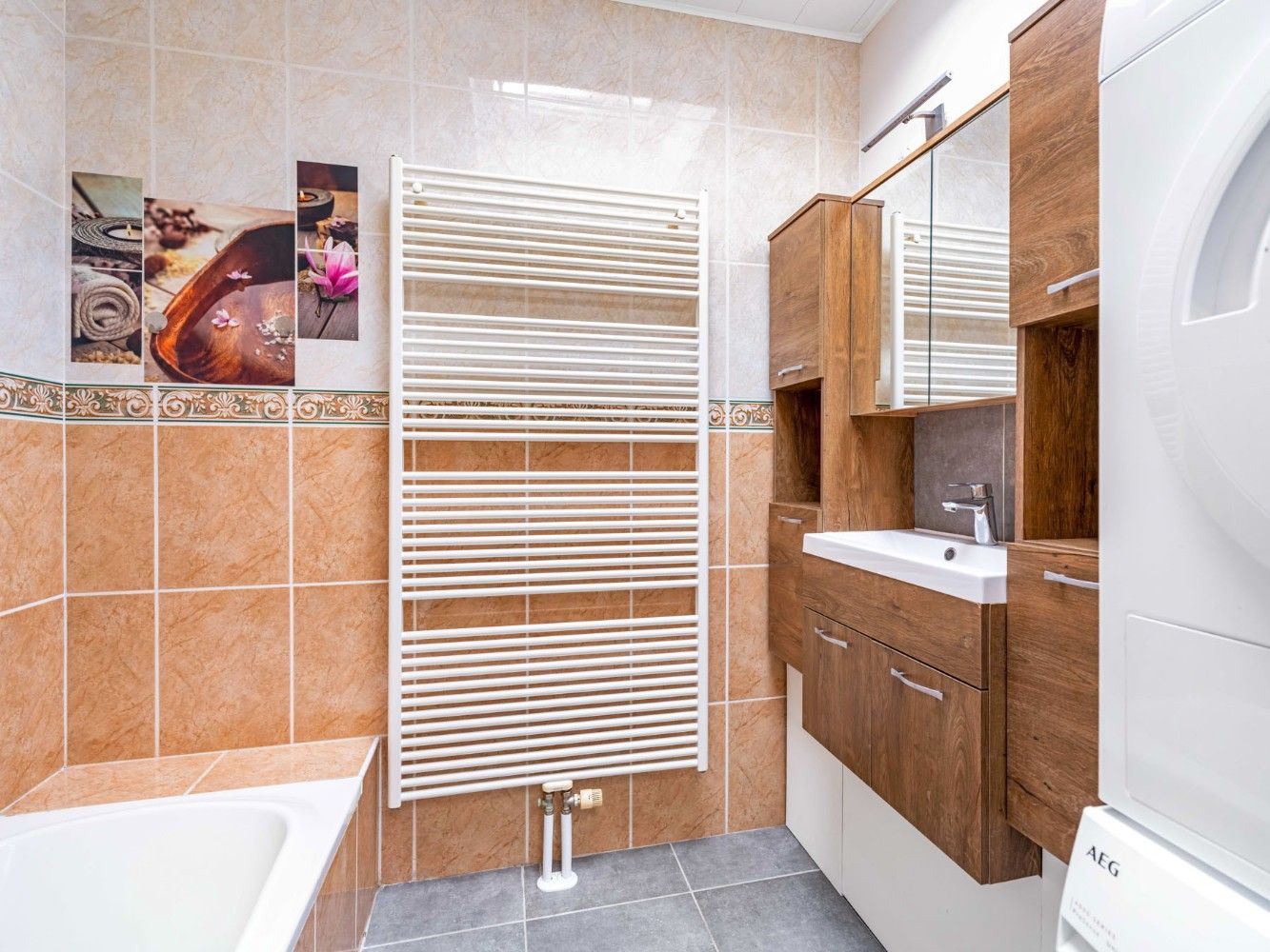 Instapklare woning met 2 slpk., garage en tuin foto 11