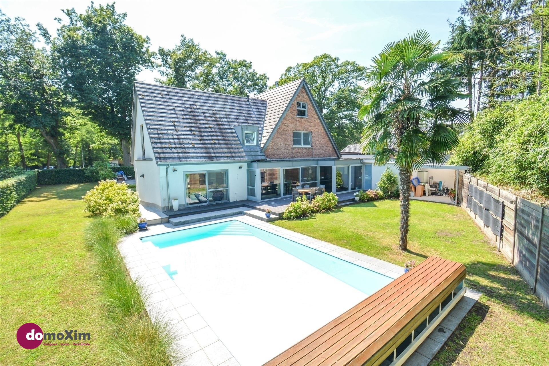 Prachtig en stijlvol gerenoveerde villa met 4 slaapkamers en zwembad in Bonheiden foto 2