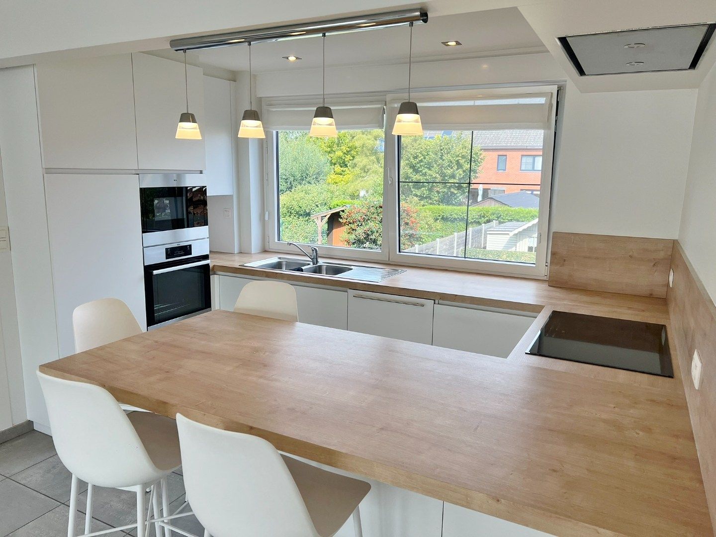 Instapklare bel-etage met garage, tuin en 3 slaapkamers.  foto 5