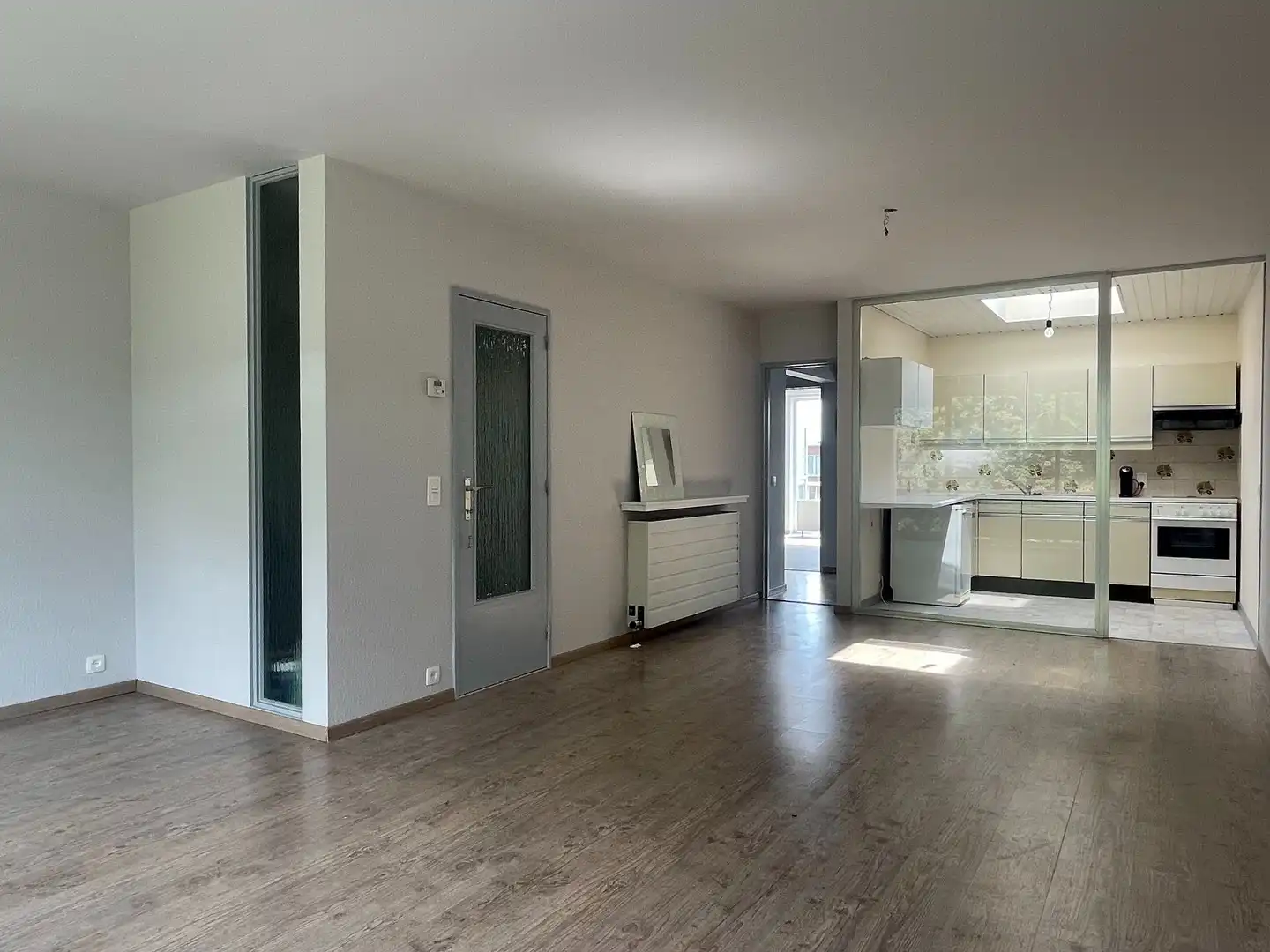 Mooi 2 slaapkamer appartement met autostaanplaats foto 3
