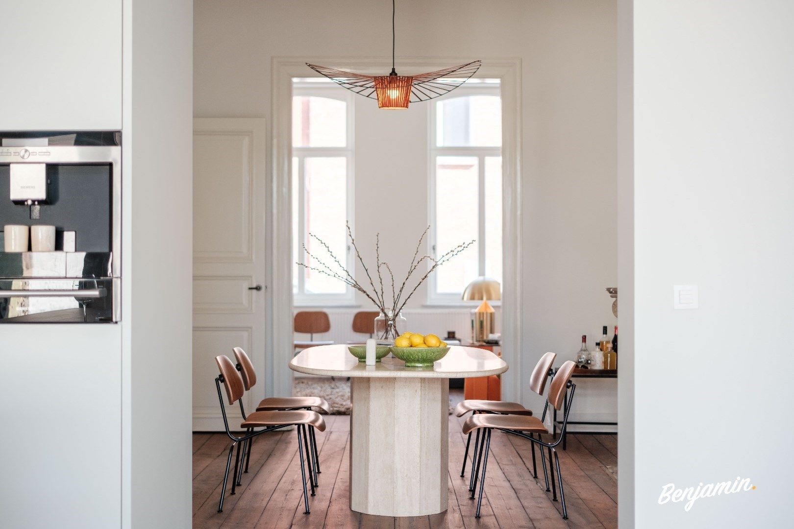 Prachtig gerenoveerd herenhuis op steenworp van Plein Kortrijk foto 6