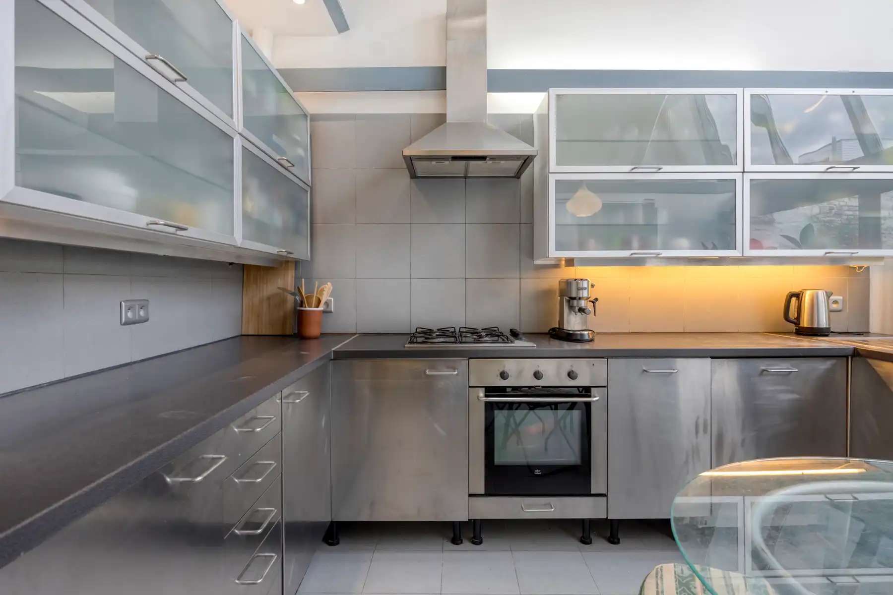 Karaktervolle woning met 4 slaapkamers en stadstuin foto 8