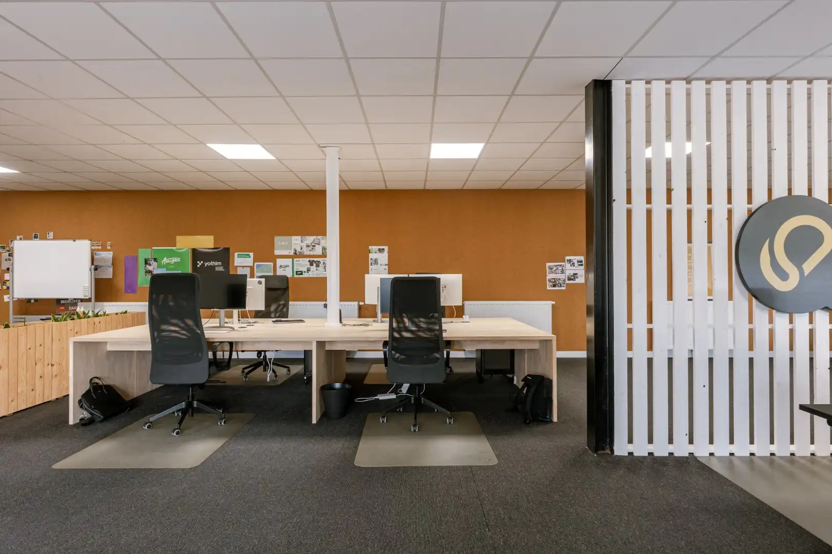 Commercieel gelegen kantoorgebouw  foto 7