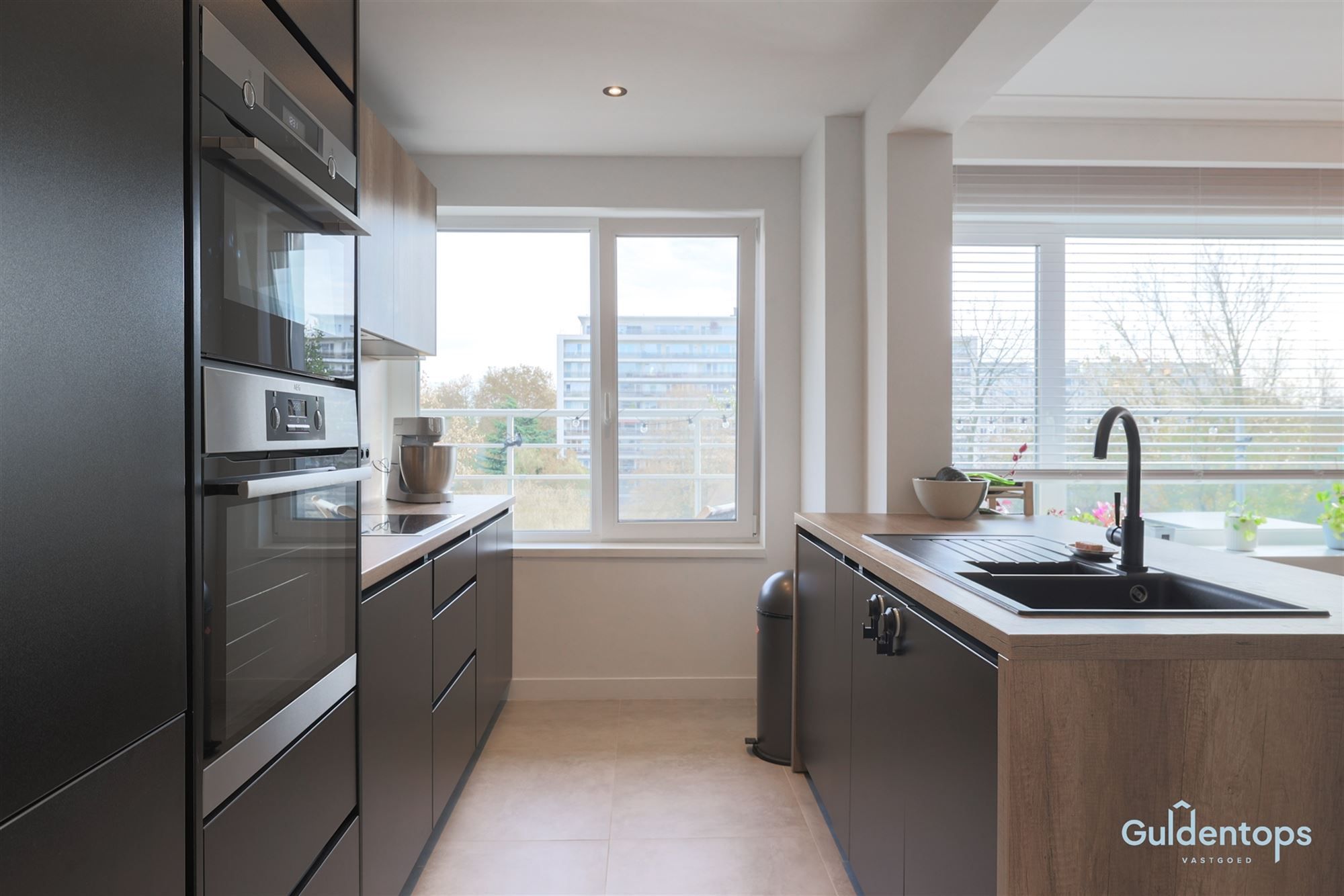 mooi 2 slkpkamerappt op topligging met fantastisch uitzicht foto 10