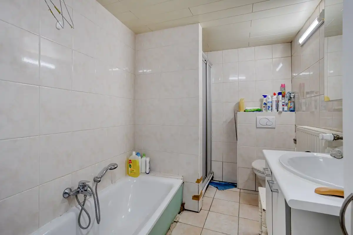 Te renoveren woning foto 7