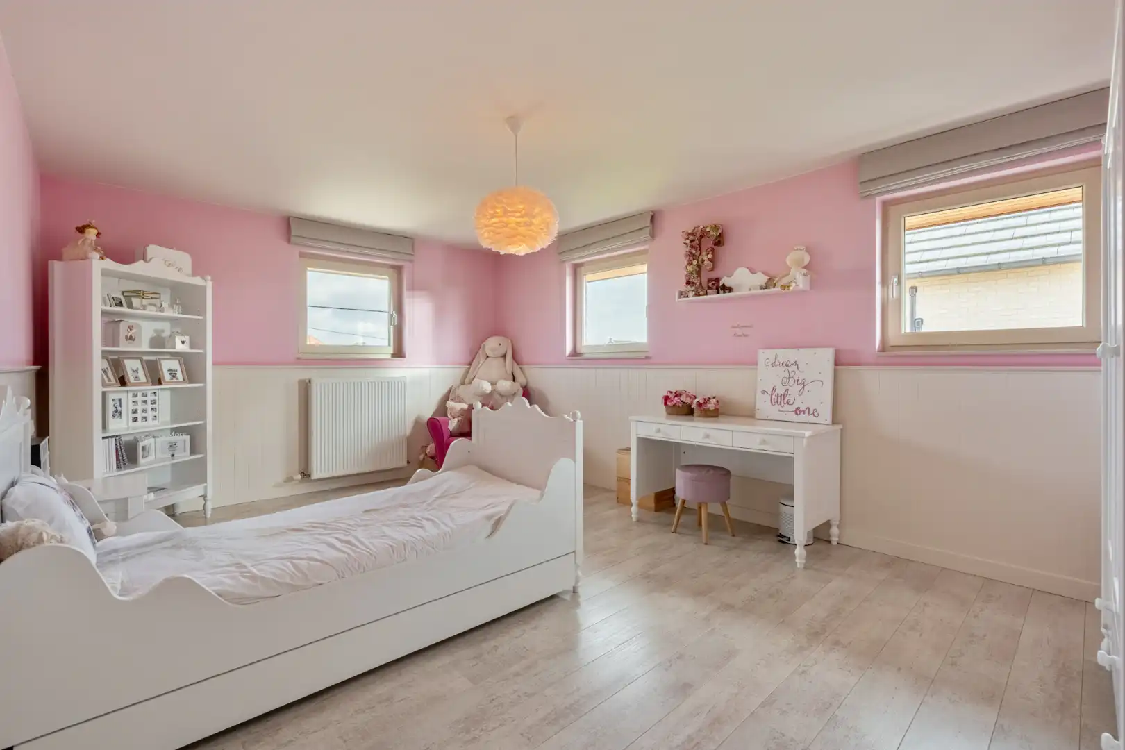 Stijlvolle villa in tijdloze pastorijstijl met zwembad en exclusieve tuinbeleving. foto 30