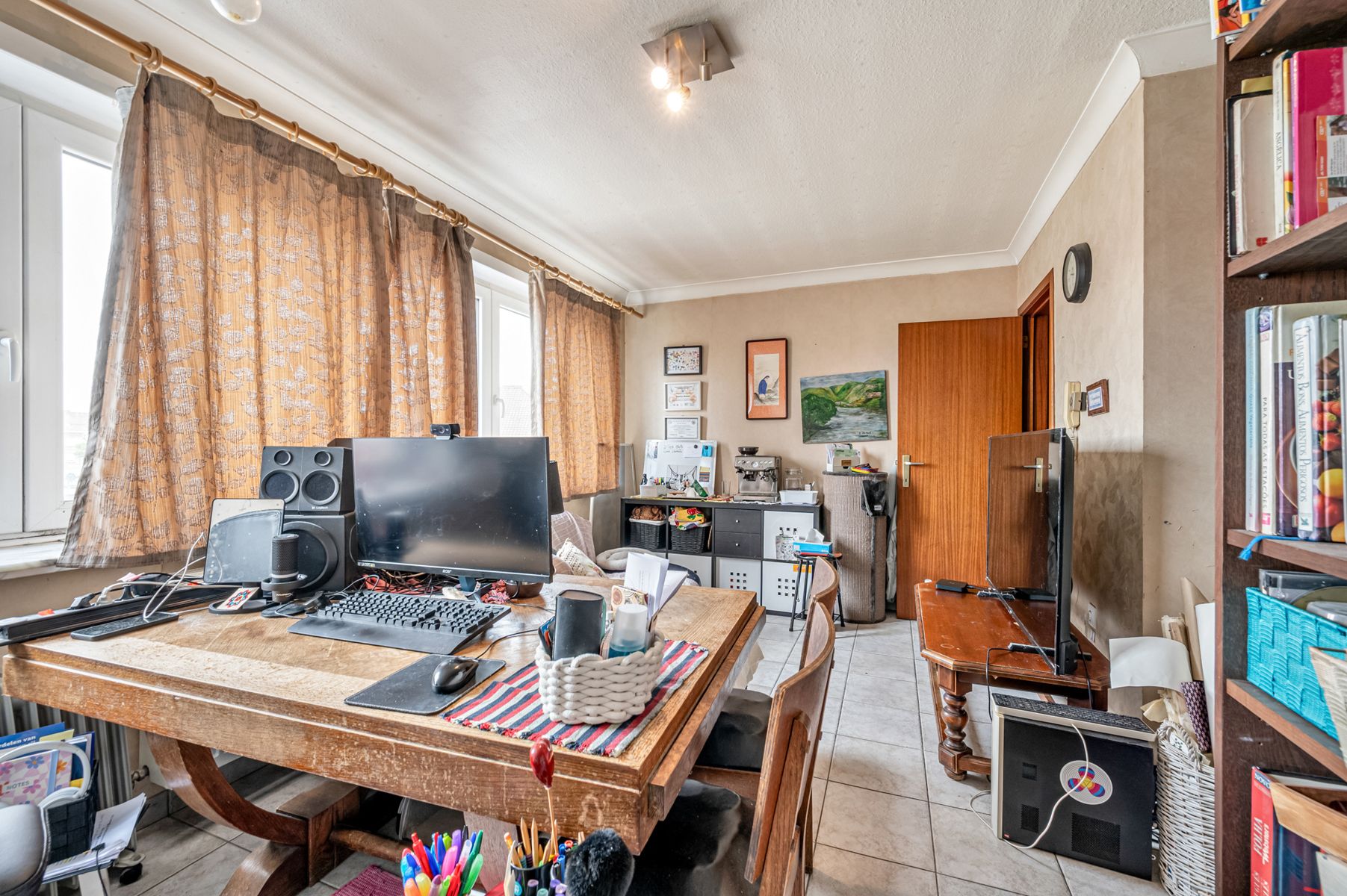Op te knappen appartement met 1 slaapkamer en terras foto 8