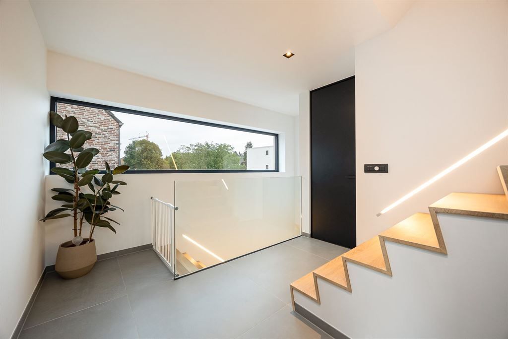 Moderne architecturale woning in een doodlopend straatje foto 11