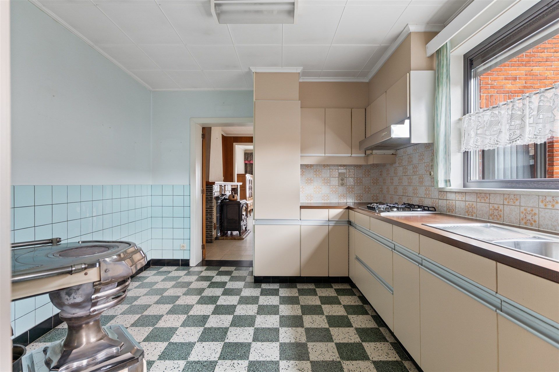 Ruim te renoveren halfopen bebouwing foto 9